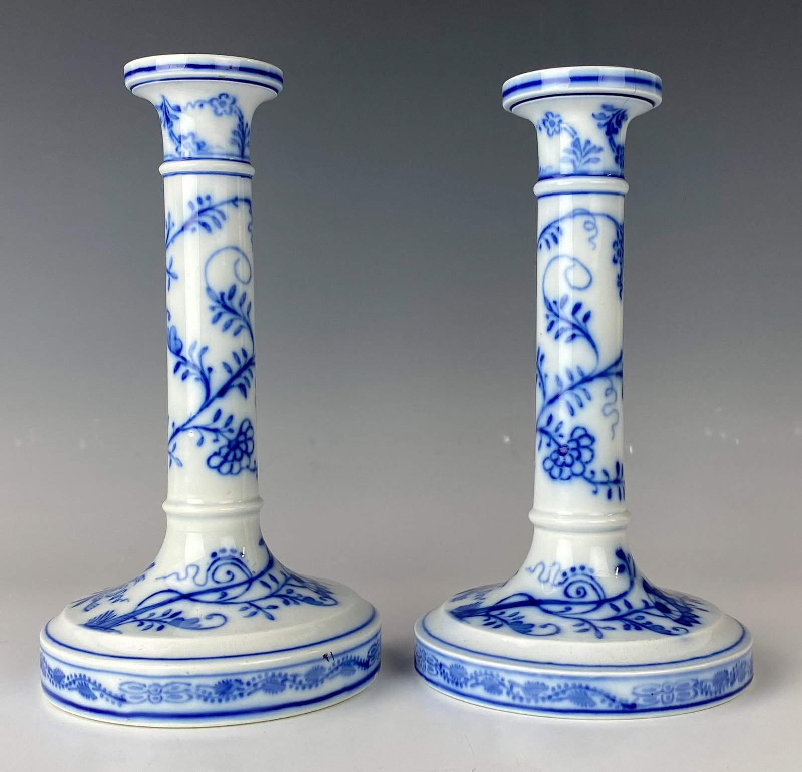 Pr Villeroy Boch Dresden Blue Onion Candleholders: Pair of Villeroy & Boch Dresden Painted Porcelain Shelf Mantle Candleholders. Pattern Blue Onion. Status : Discontinued. Each features a blue colored multi floral design on a encircling branch, agains