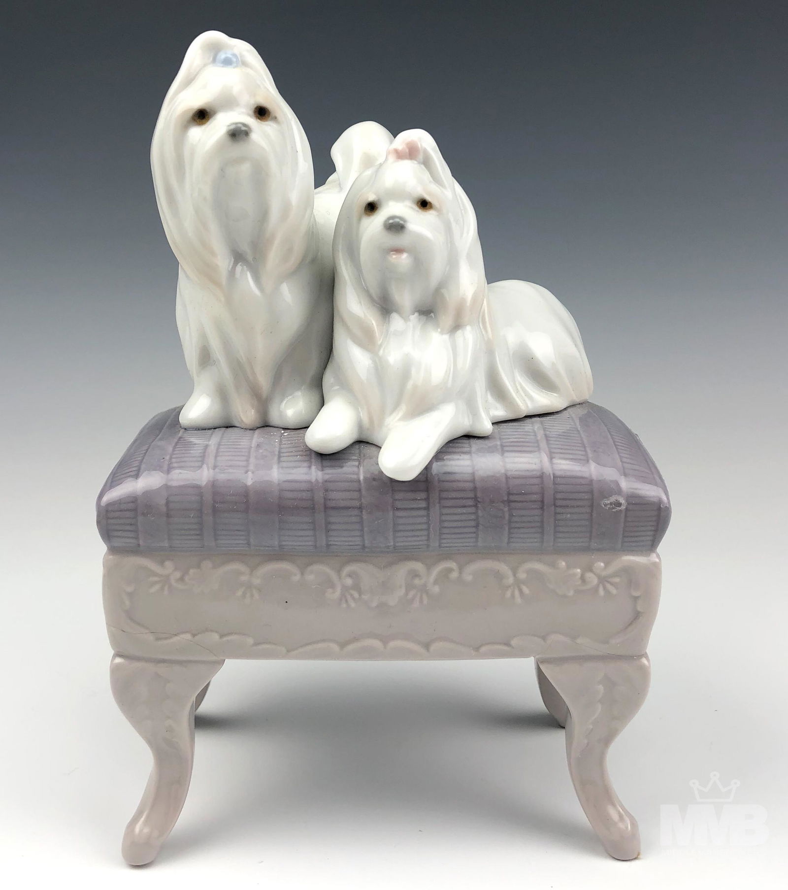 Lladro Looking Pretty Maltese Dogs on Ottoman 6688 (1 of 5)