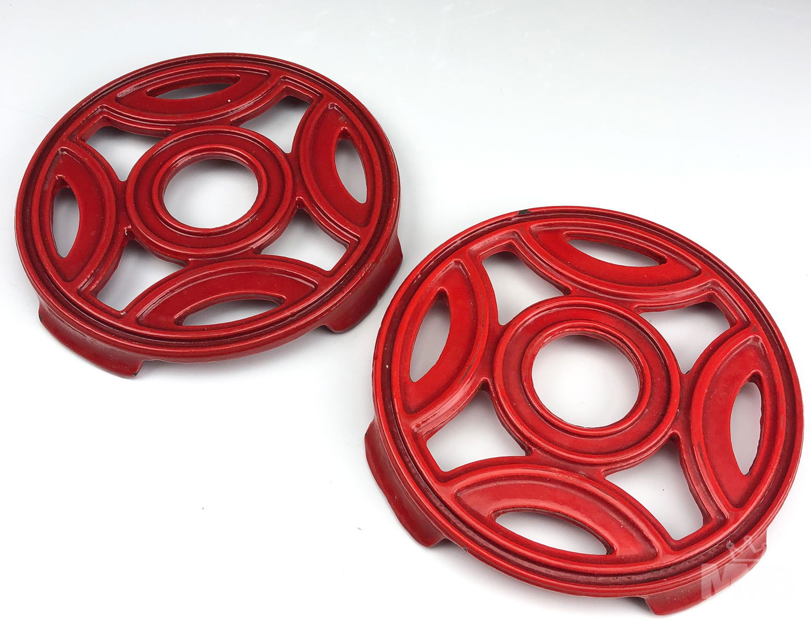 La Campagne 7" Red Enameled Porcelain Trivets Pair (1 of 5)