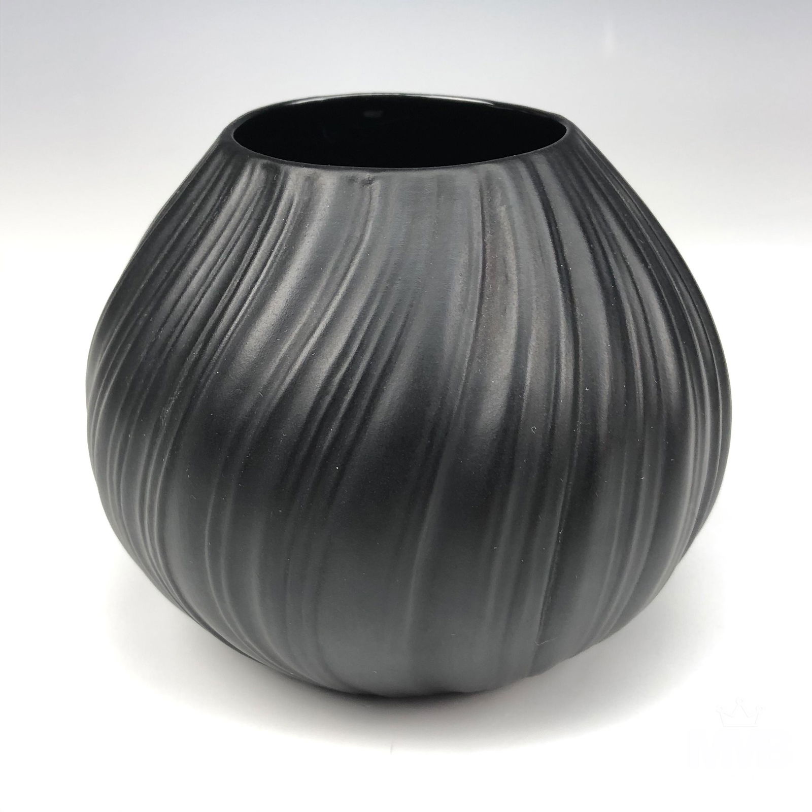 Martin Freyer for Rosenthal Black Porcelain Vase (1 of 4)