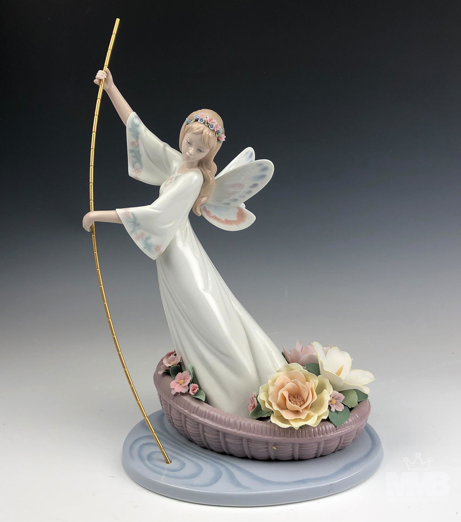 LLADRO Spain Enchanted Lake Porcelain Figurine (1 of 11)