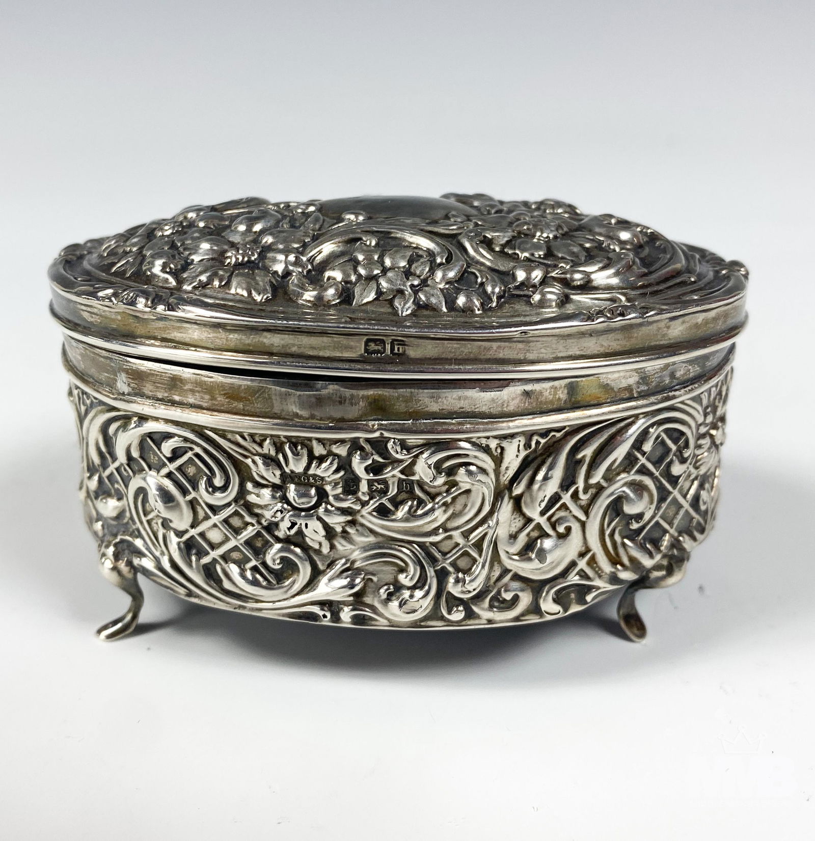 English Sterling Silver Victorian Jewelry Ring Box (1 of 8)