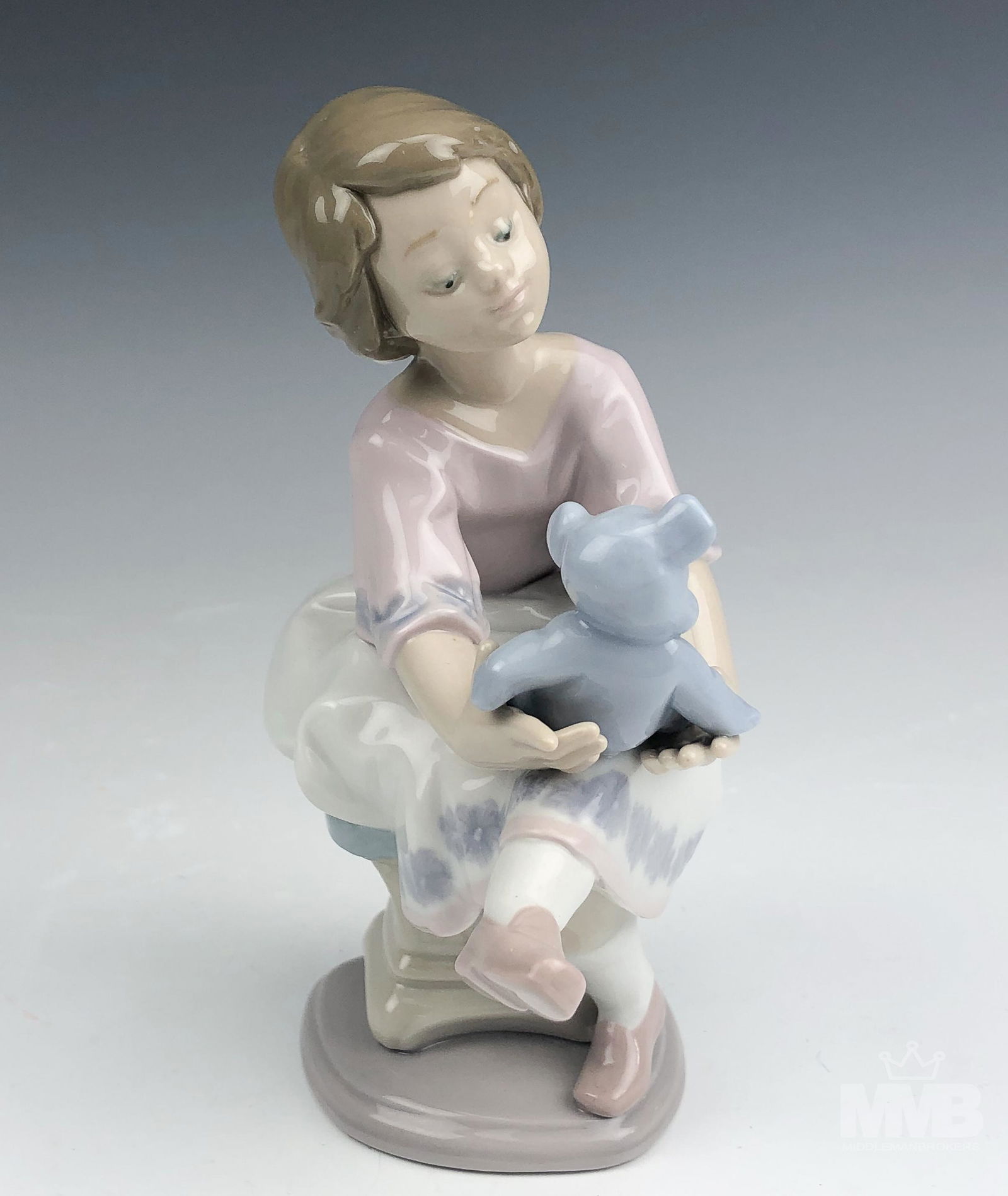 Lladro Best Friend 7620 Girl w Teddy Bear Figurine (1 of 6)