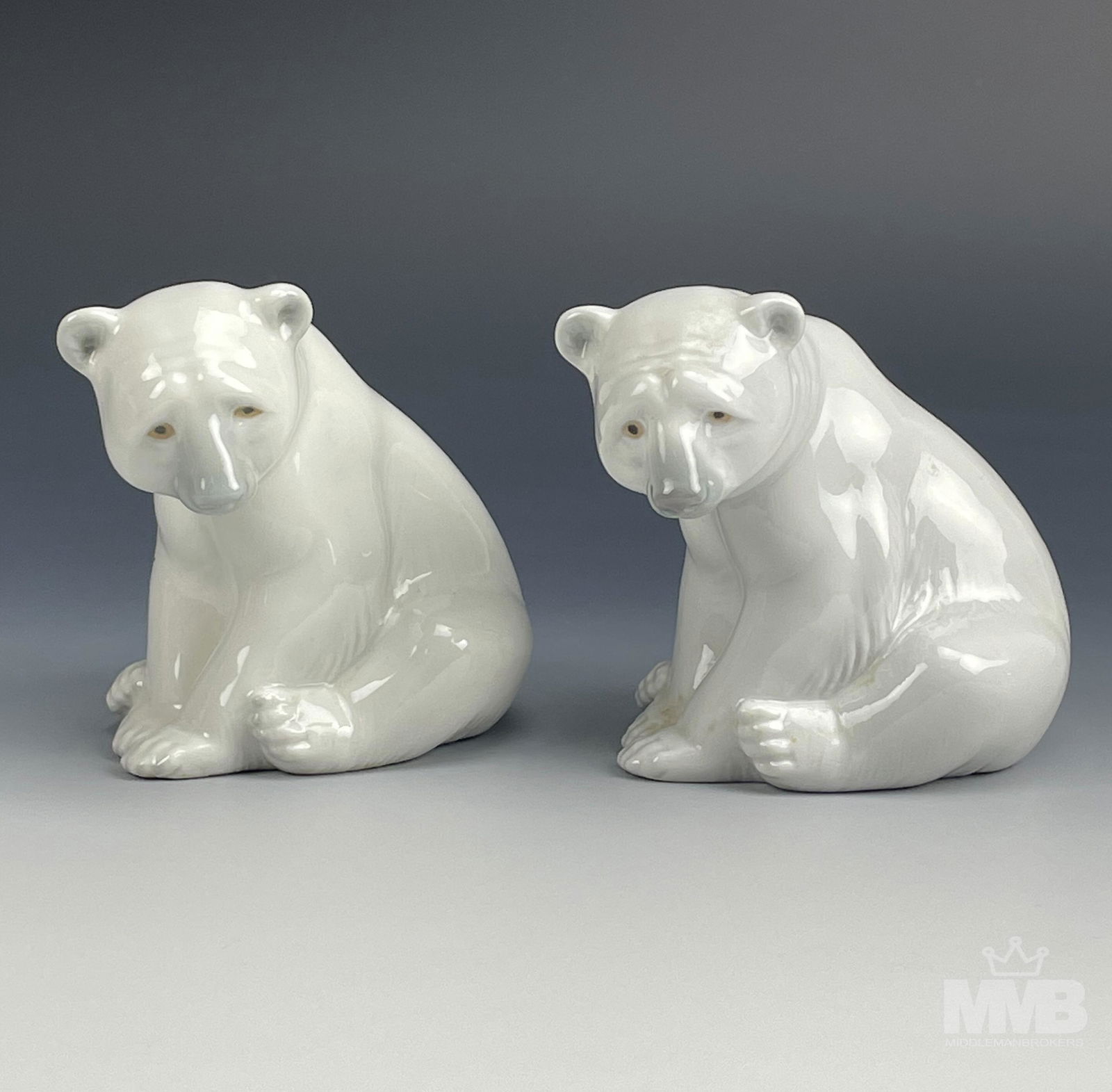 Lladro Polar Bear # 1209 Porcelain Figurines Pair (1 of 6)