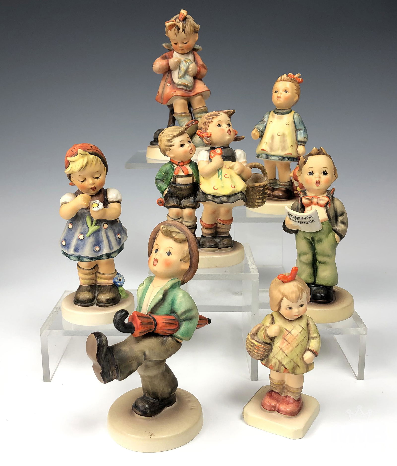 Estate Collection 7 Hummel German Ceramic Figurine (1 of 16)