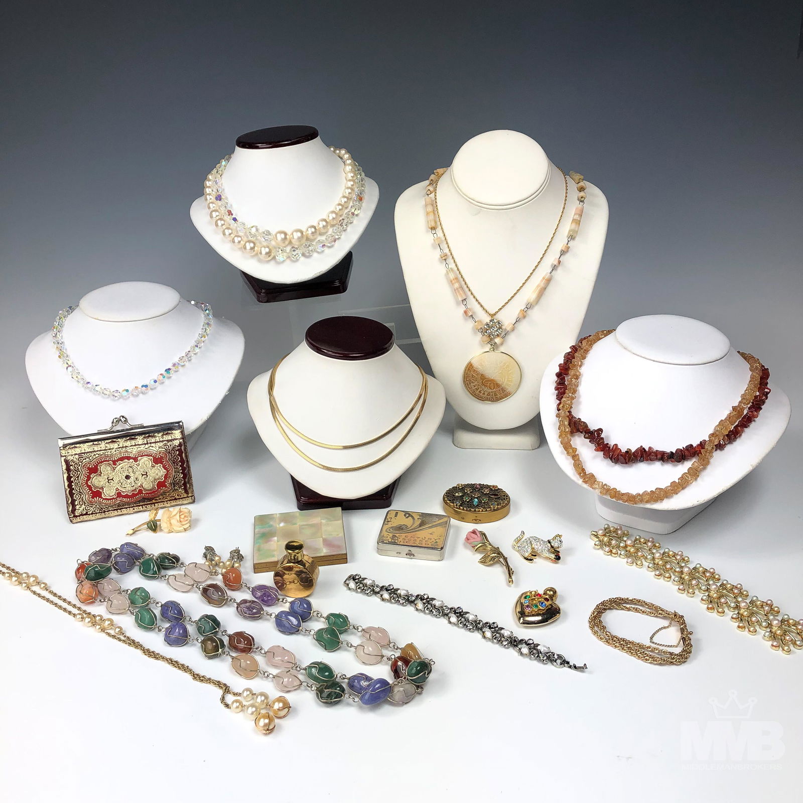 Costume Jewelry Bracelets Necklaces Purse Compacts (1 of 13)