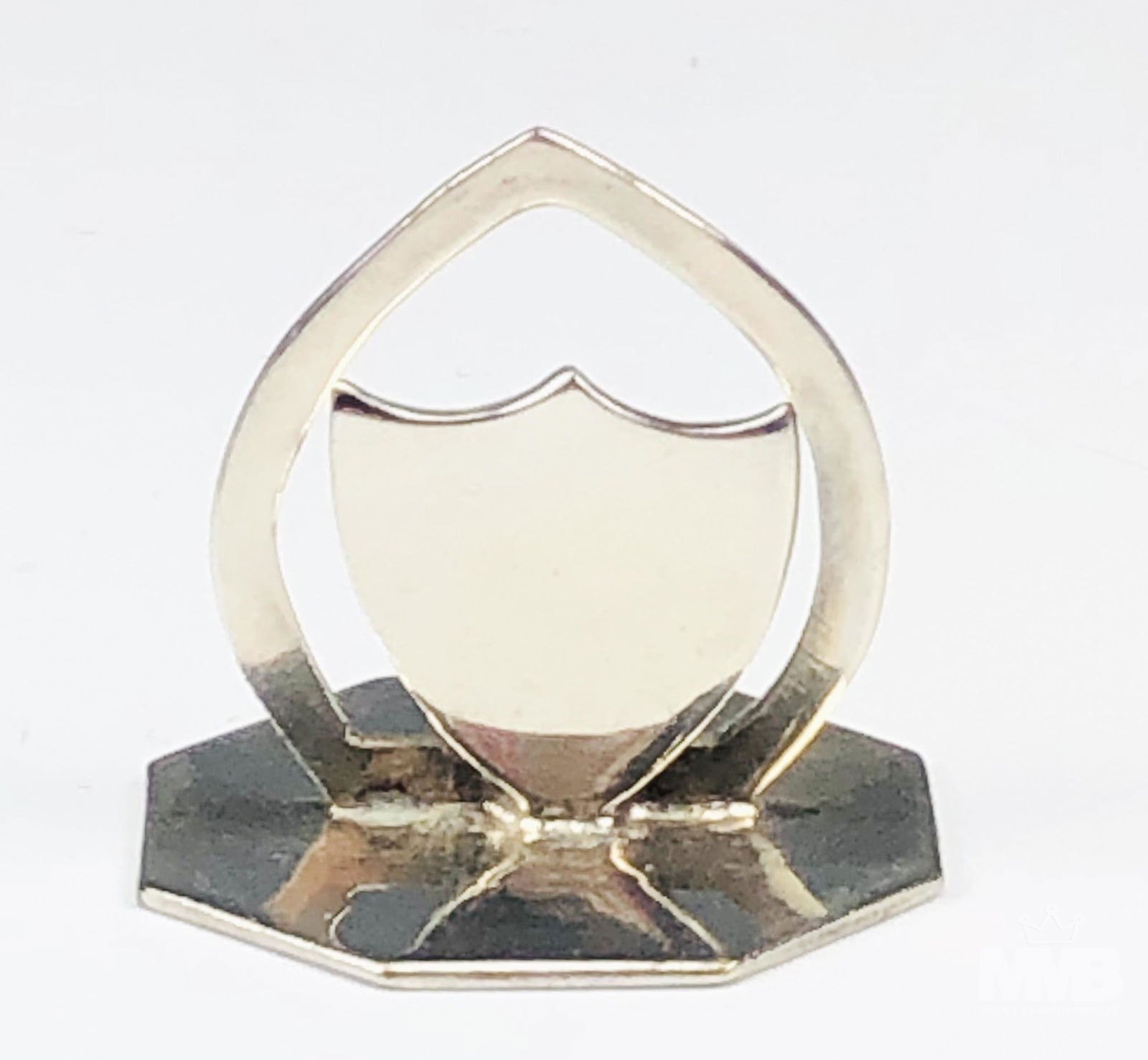 8 Horace Woodward English Silver Place Card Holder: This auction is for a set of 8 late 19th century Birmingham English sterling silver place card holders. These Federal style modeled holders graced with octagonal bases with shield like forms encased i