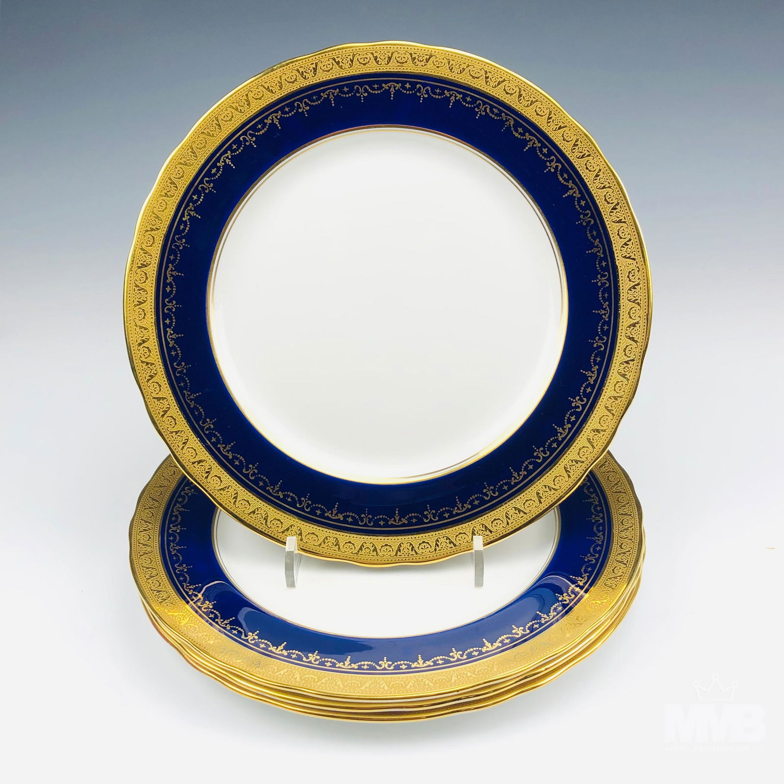 4 Aynsley Cobalt Bone China Dinner Plates Dec 01, 2021