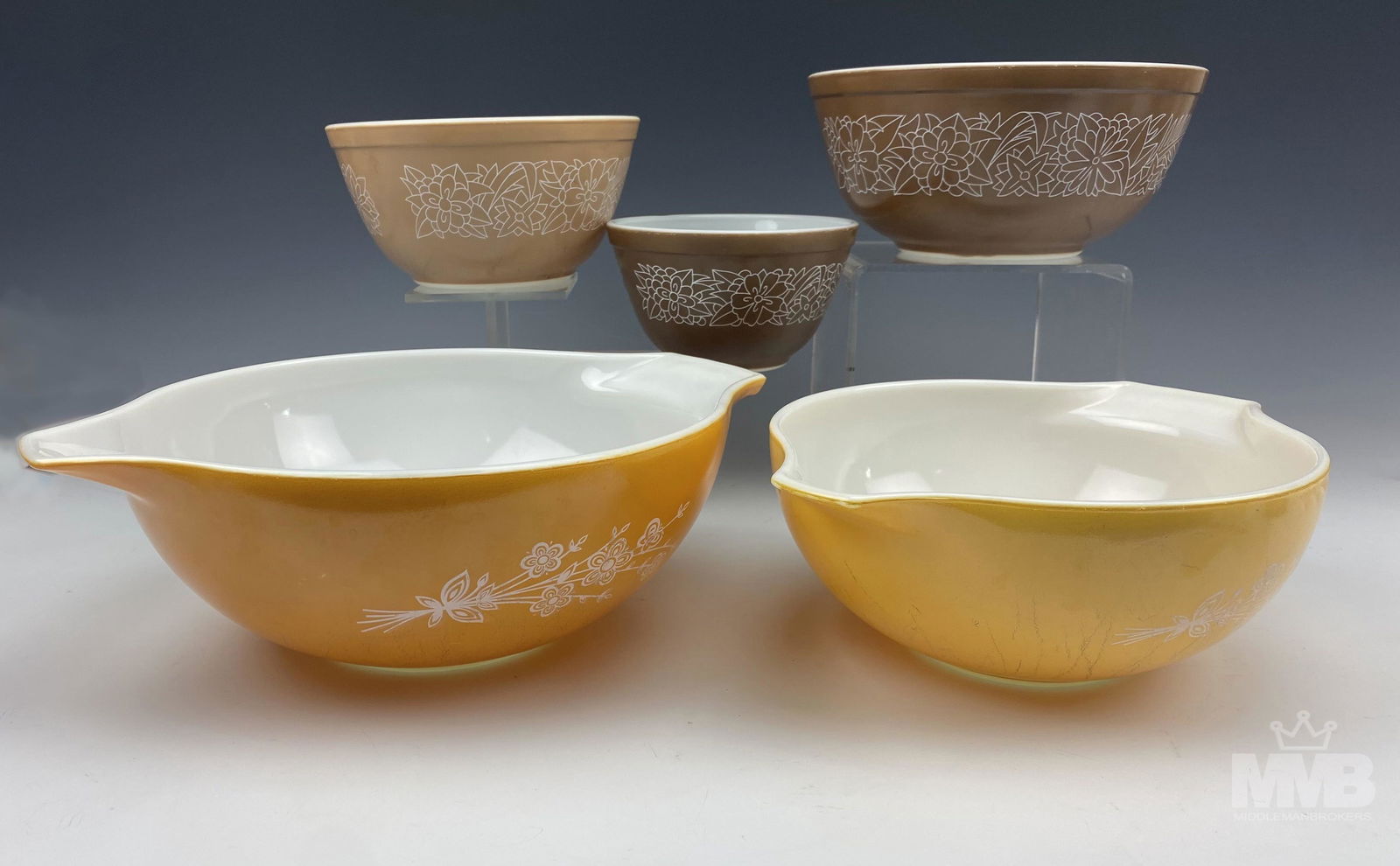 Pyrex Woodland & Butterfly Gold Mixing Bowls LOT (1 of 8)