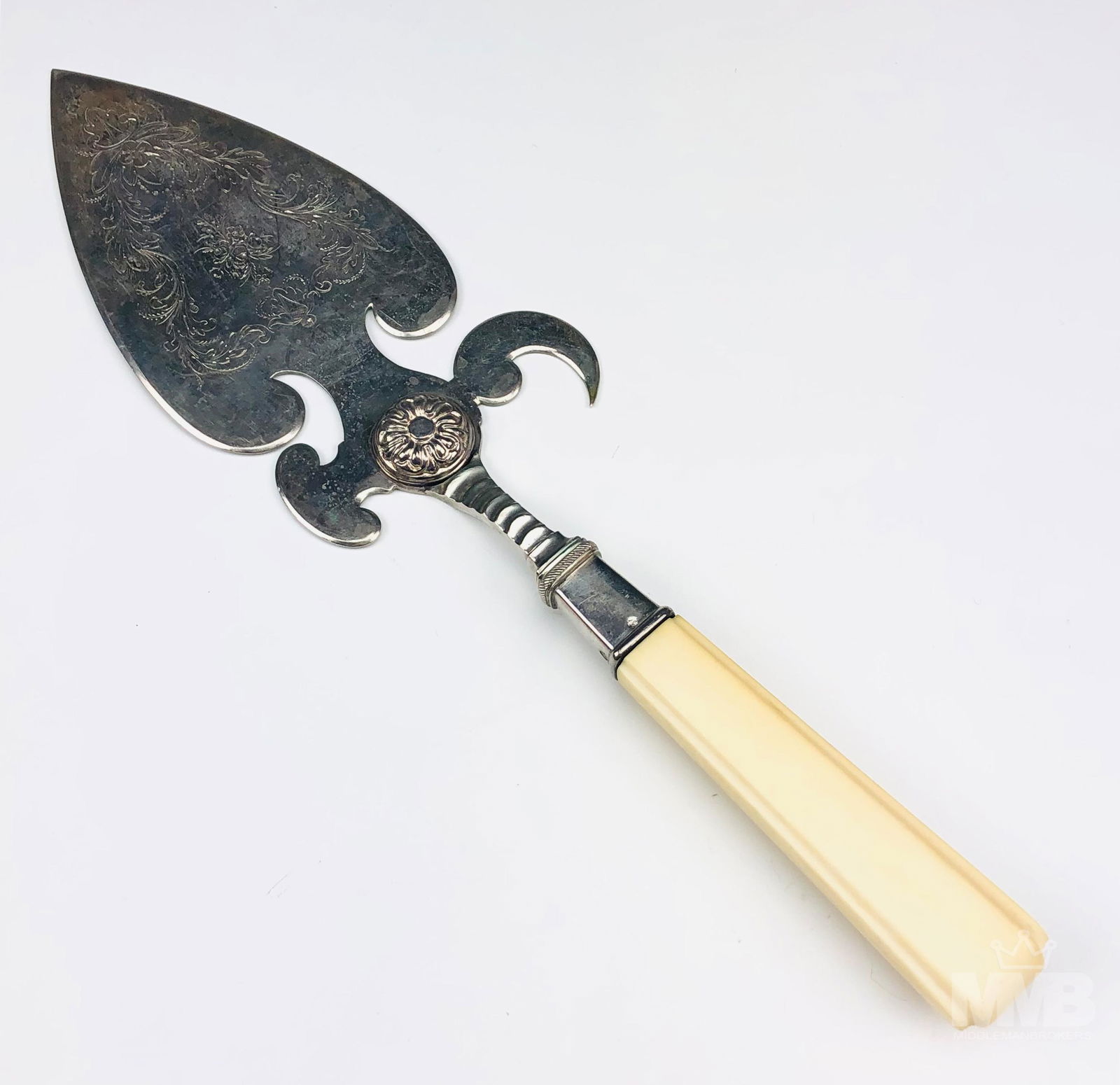 Antique 833 Dutch Silver Ornate Etched Cake Server (1 of 7)