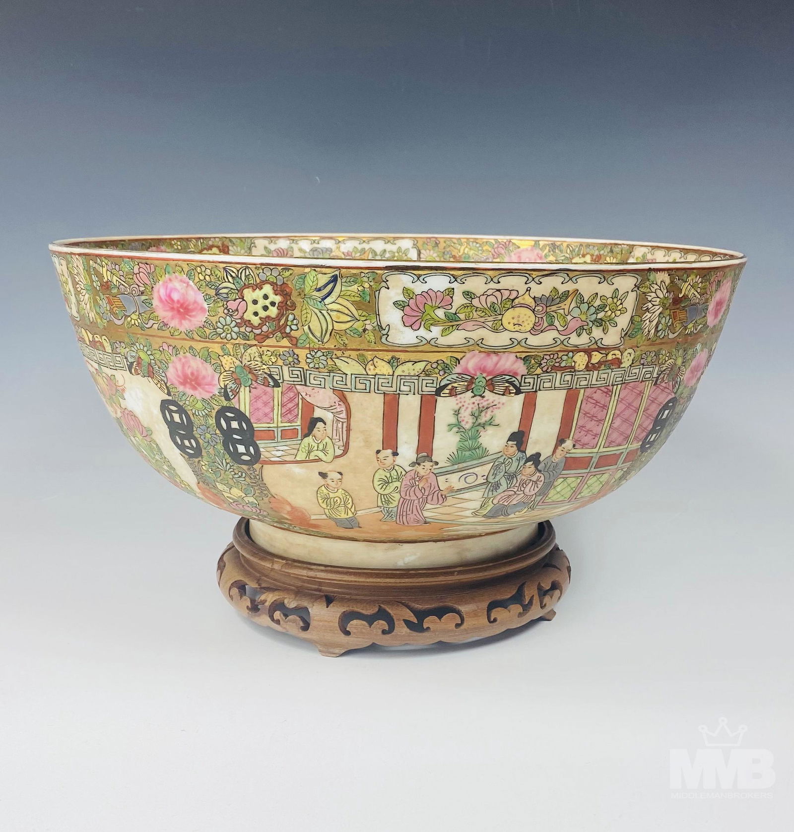 Chinese Rose Medallion Style 16" Porcelain Bowl (1 of 12)