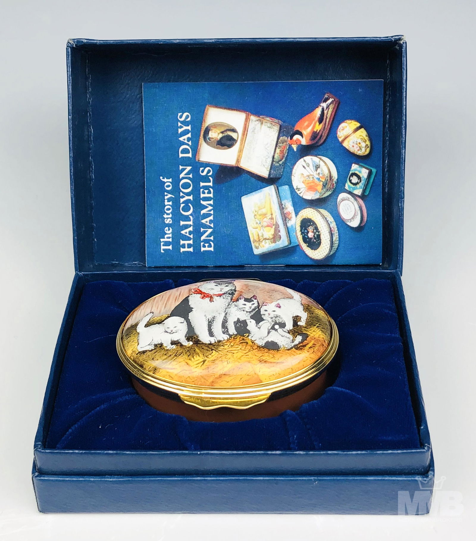 Halcyon Days Enamel Mother Cat Kittens Trinket Box (1 of 4)