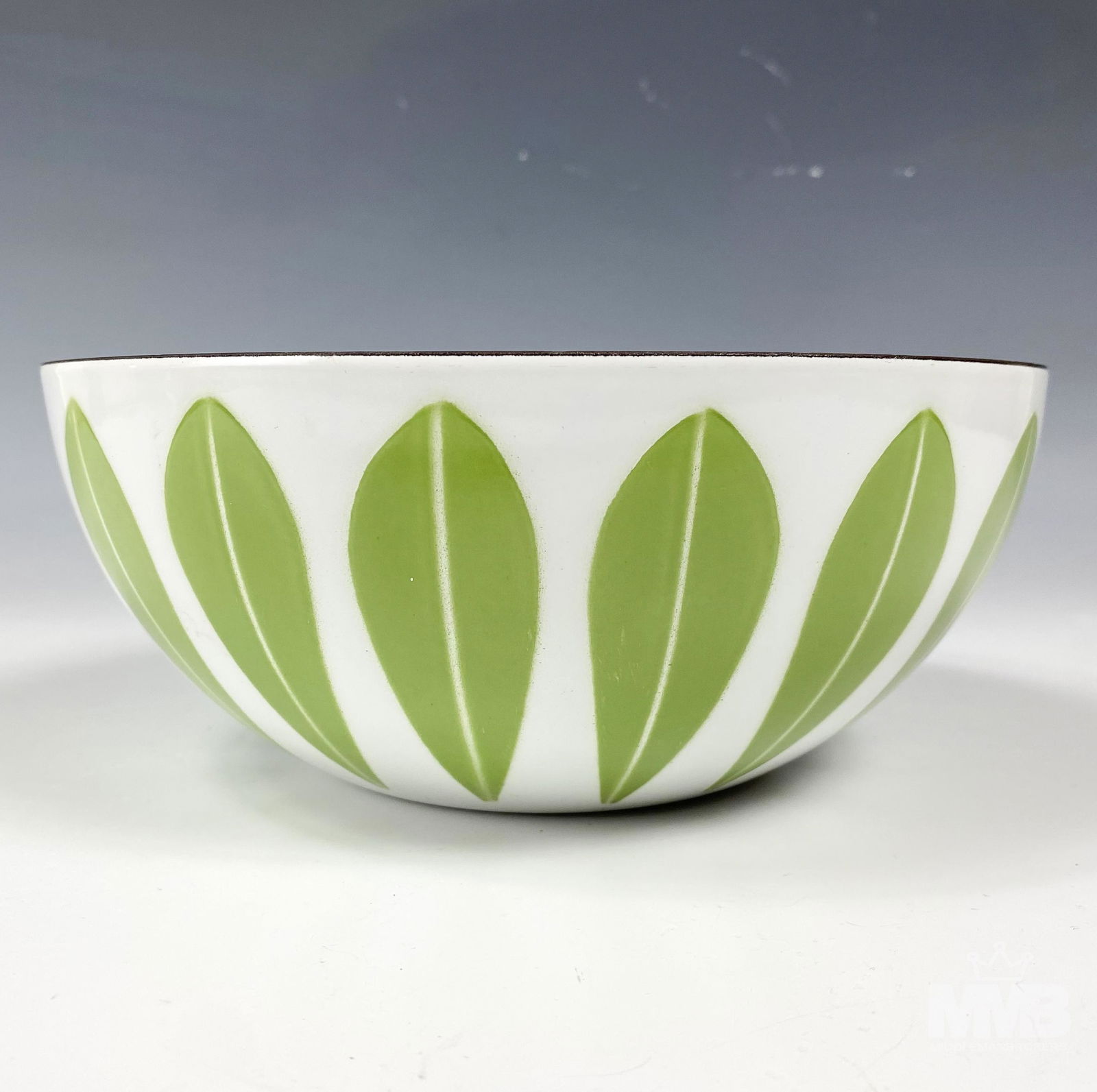 Cathrineholm Norway Enamel Lotus 8" Serving Bowl: Designed by Grete Prytz Kittelsen (Denmark, 1917 - 2010) ~ celebrated Norwegian goldsmith, enamel artist and designer. Refered to as the Queen of Scandinavian design. This iconic "Lotus" design enamel