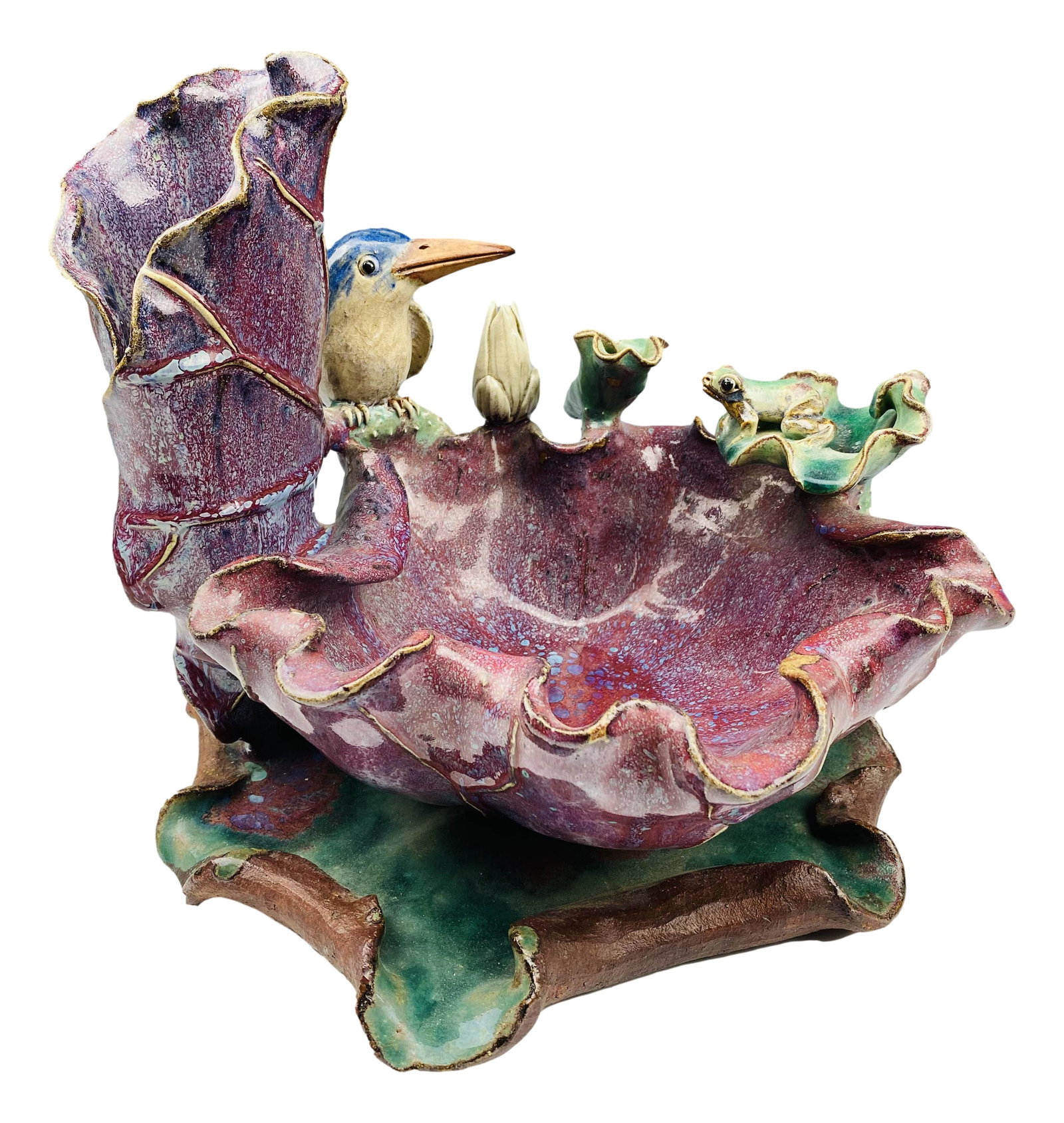 Chinese Majolica Art Pottery Bird Frog Lotus Bowl: Handcrafted pottery bowl featuring a seated kingfisher bird and a green frog on a leaf pad atop a scalloped deep bowl with a leaf form shaped vase to one side. Entire composition atop a circular form 
