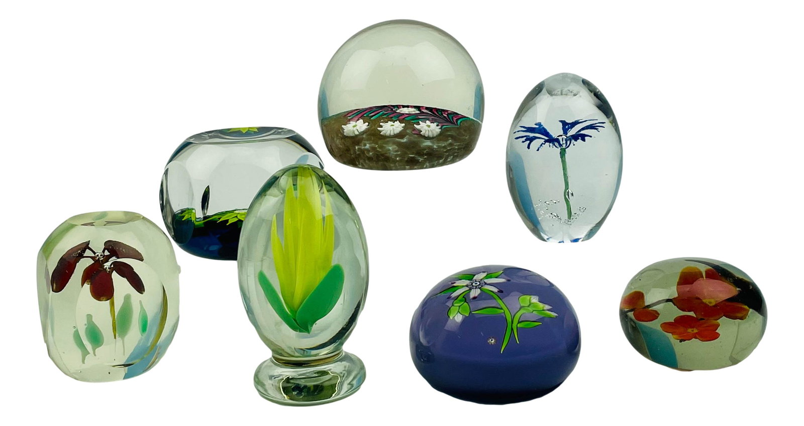 Paperweight Art Glass Estate Collection 7 pc LOT: Includes ~ 1 x Perthshire ( P in cane ). 1 x signed A. Moretti. 1 x Saint Louis ( SL 1970 in the cane ). 1 x Egg shaped footed paperweight with the letter H encased in the bottom. 1 x white daisy and 