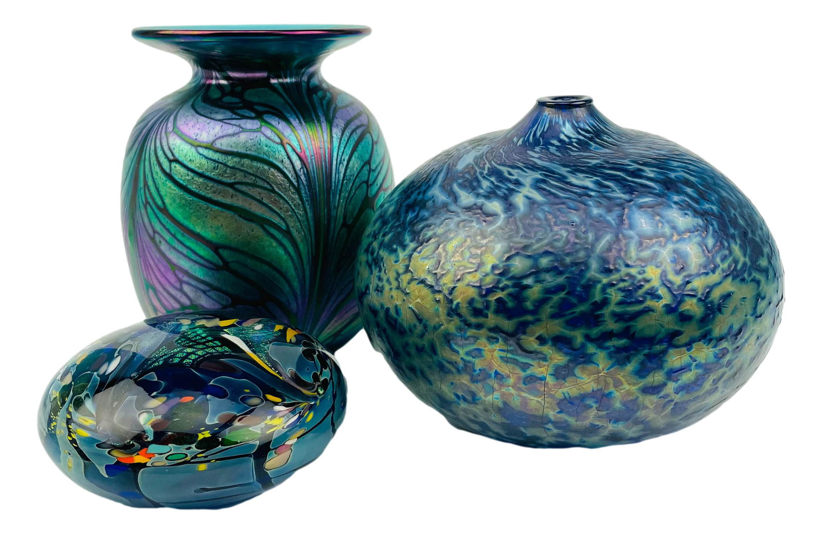 Studio Art Glass Iridescent Vase & Paperweight LOT: Includes ~ 1 x studio hand blown cased dichroic desk paperweight. 1 x pulled feather / veined iridescent vase. 1 x iridescent spatter ware oil lamp vase. Measure from 2" - 5 1/4" x 3 1/2" - 5 1/4". Si