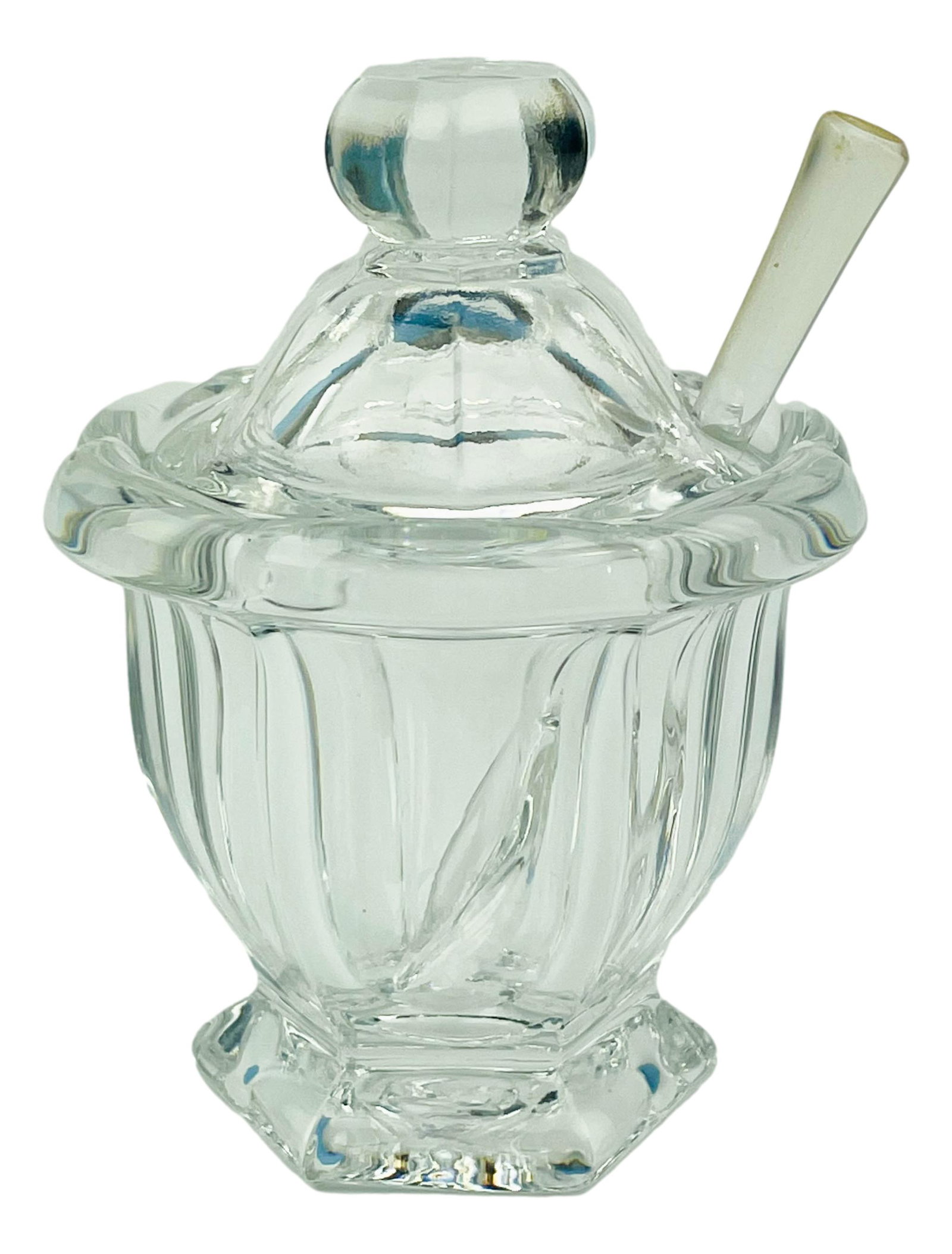 Baccarat Crystal Bretagne Mustard Jar Pot w Spoon: French cut crystal art glass lidded condiment jar with glass spoon. Pattern : Bretagne. Production years : 1954 - 1994. Design features vertical panels around the body, a scalloped design to the mouth