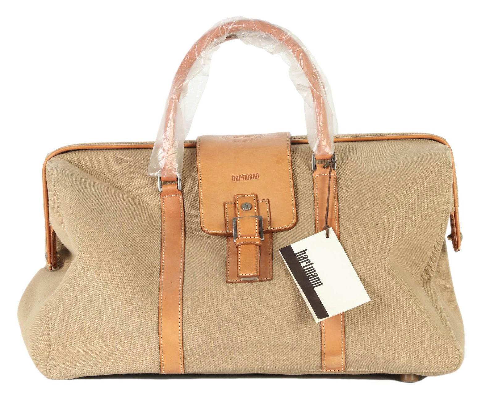 Hartman Hudson Collection Twill Leather Travel Bag: Durable and long lasting travel bag manufactured by Hartman from their Hudson Collection. Crafted from Calvary Twill and trimmed with belting leather with brushed nickel hardware and buckle closure de