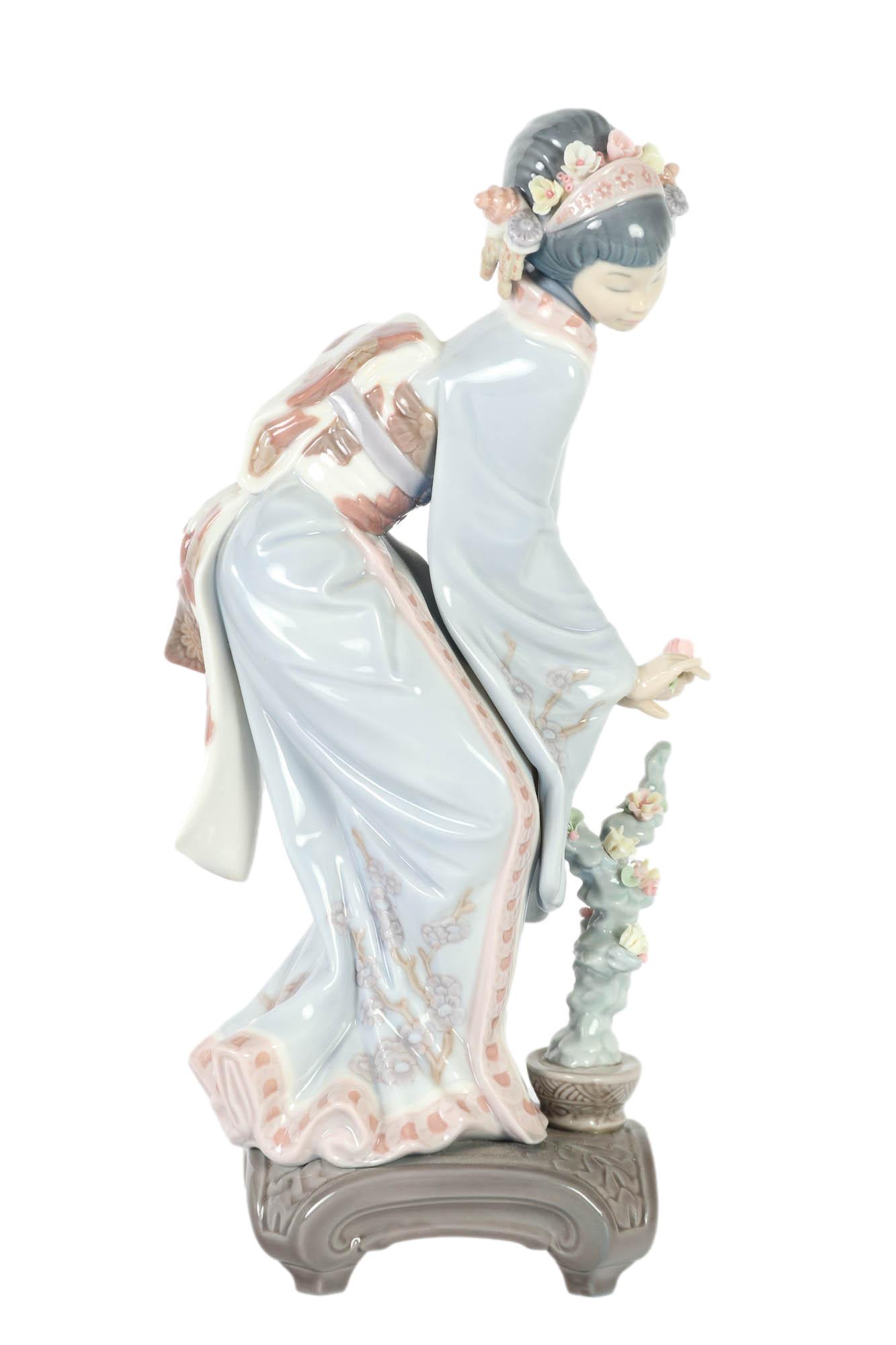 Lladro Porcelain Mayumi Japan Figurine #1449 (1 of 5)