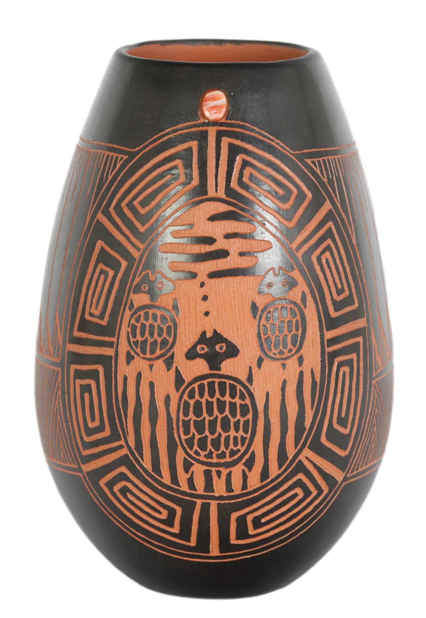 Acoma Chino Native American Pottery Vessel SIGNED (1 of 5)