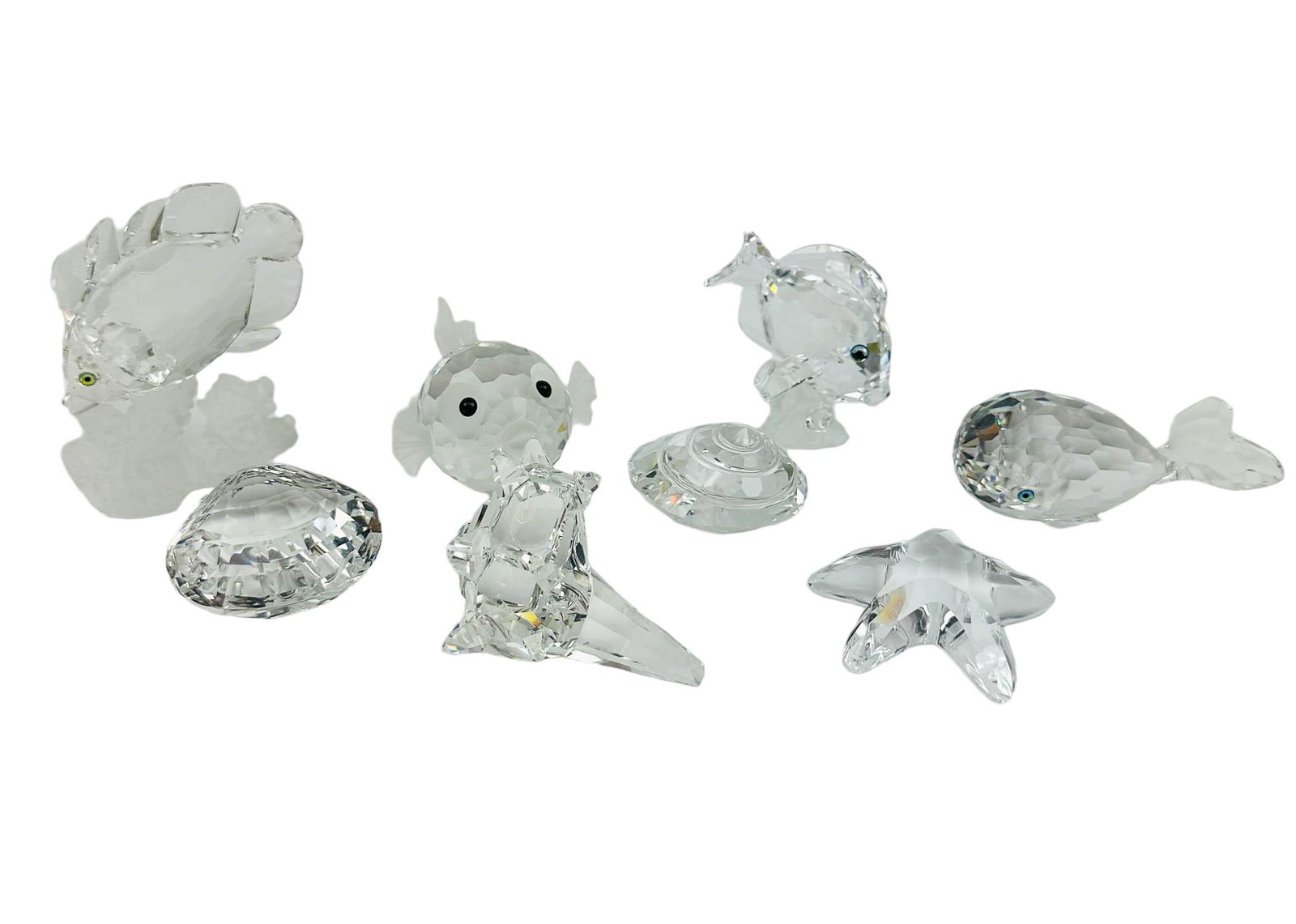 Swarovski Crystal Fish Sea Life Figurine 8pc LOT: Estate collection lot of 7 Swarovski crystal art glass curio cabinet display figurines. Includes ~ 1 x Large Blowfish. 1 x Tang Fish Blue Clear. 1 x Butterfly Fish on Coral. 1 x Smiley Whale / Moby Di