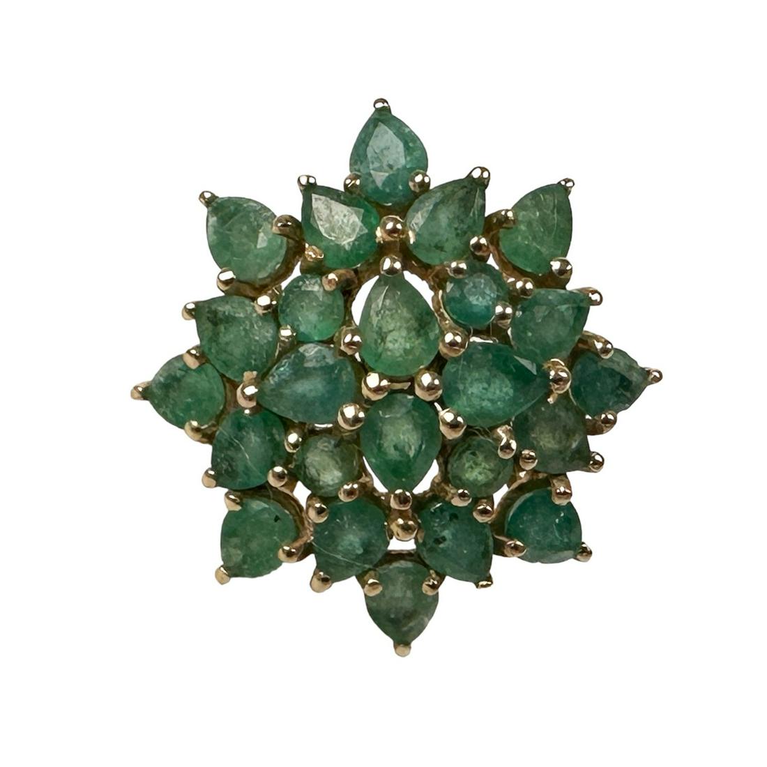 10K Yellow Gold Green Emerald Ladies Ring Size 8 (1 of 8)