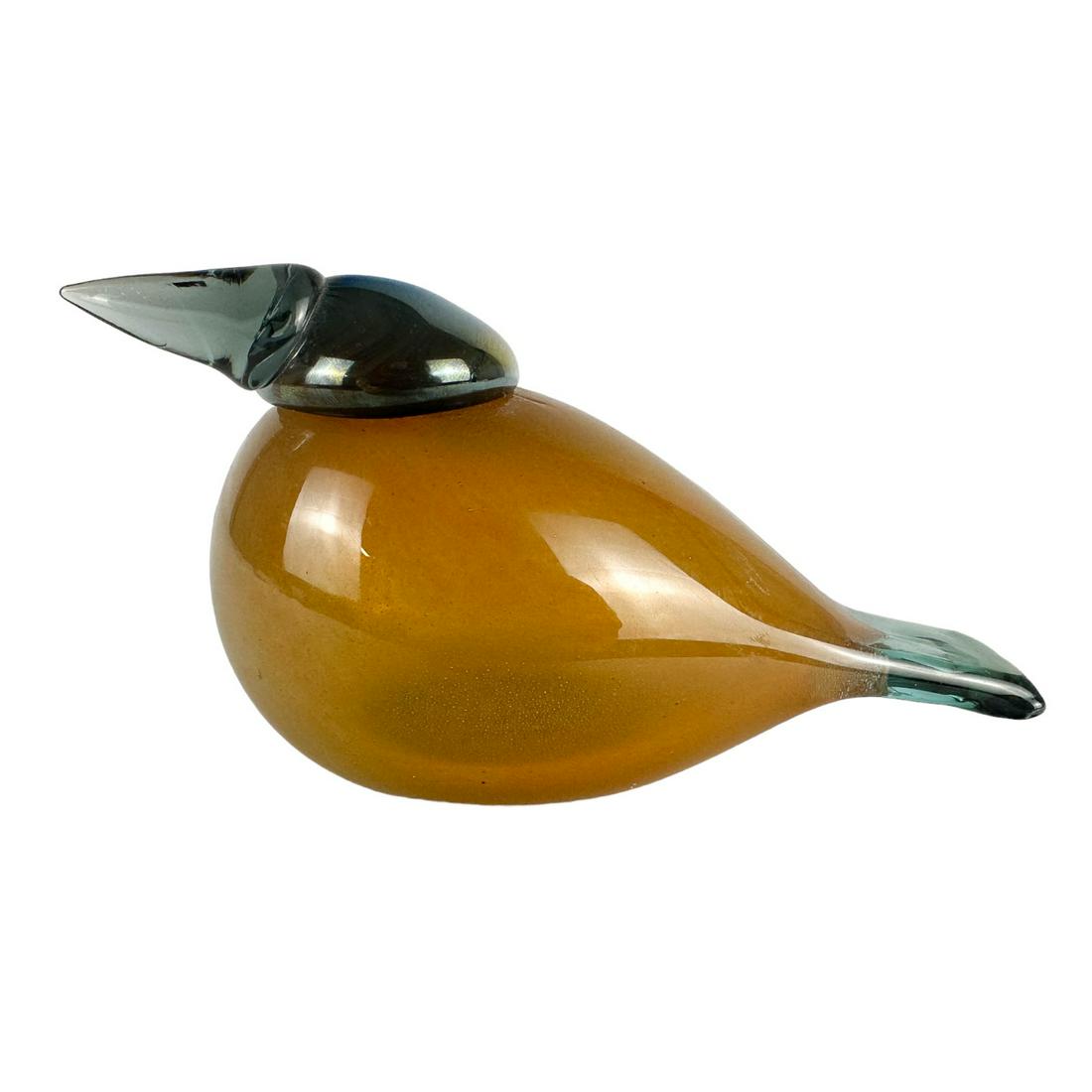 Iittala Finland Oiva Toikka Glass Bird Sculpture: Oiva Toikka ( Finnish, 1931 - 2019 ) ~ internationally celebrated glass artist and sculptor best known for his designs for the Iittala, Finland "Birds by Toikka" series. From 1972 - 2019, Toikka creat