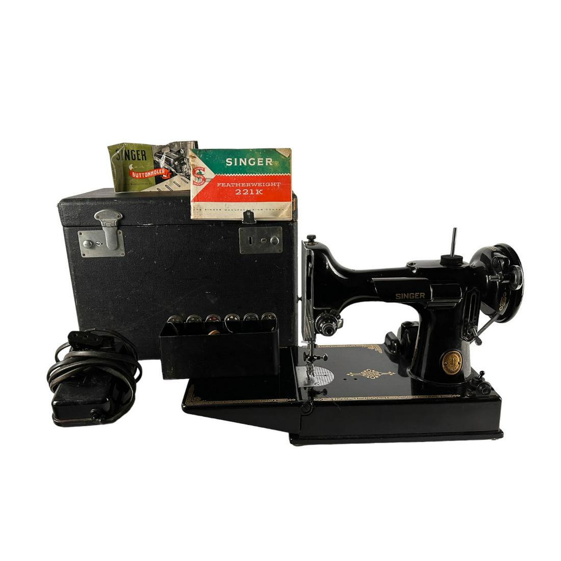 Singer Featherweight Sewing Machine AL164808 (1 of 7)