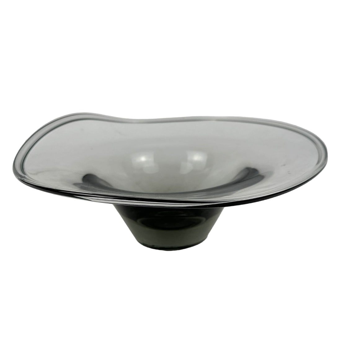 Kosta Boda Vicke Lindstrand 10" Swedish Glass Bowl: Mid century modern Sweden Swedish studio hand blown art glass centerpiece. Designed by Vicke Lindstrand ( Sweden, 1904 - 1983 ) ~ Swedish glass, ceramic, textile designer and painter. Bowl modeled wit