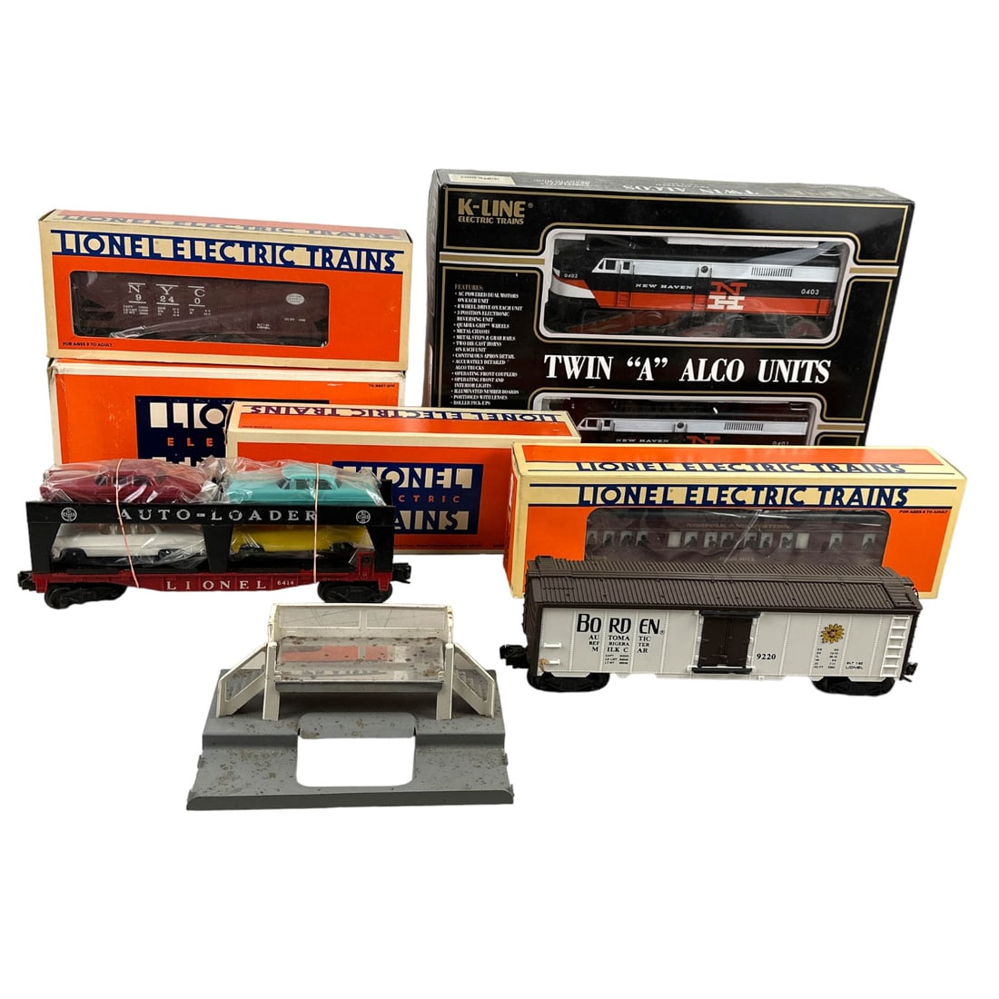 Lionel Operating Hopper Woodside Caboose 8pc LOT (1 of 4)