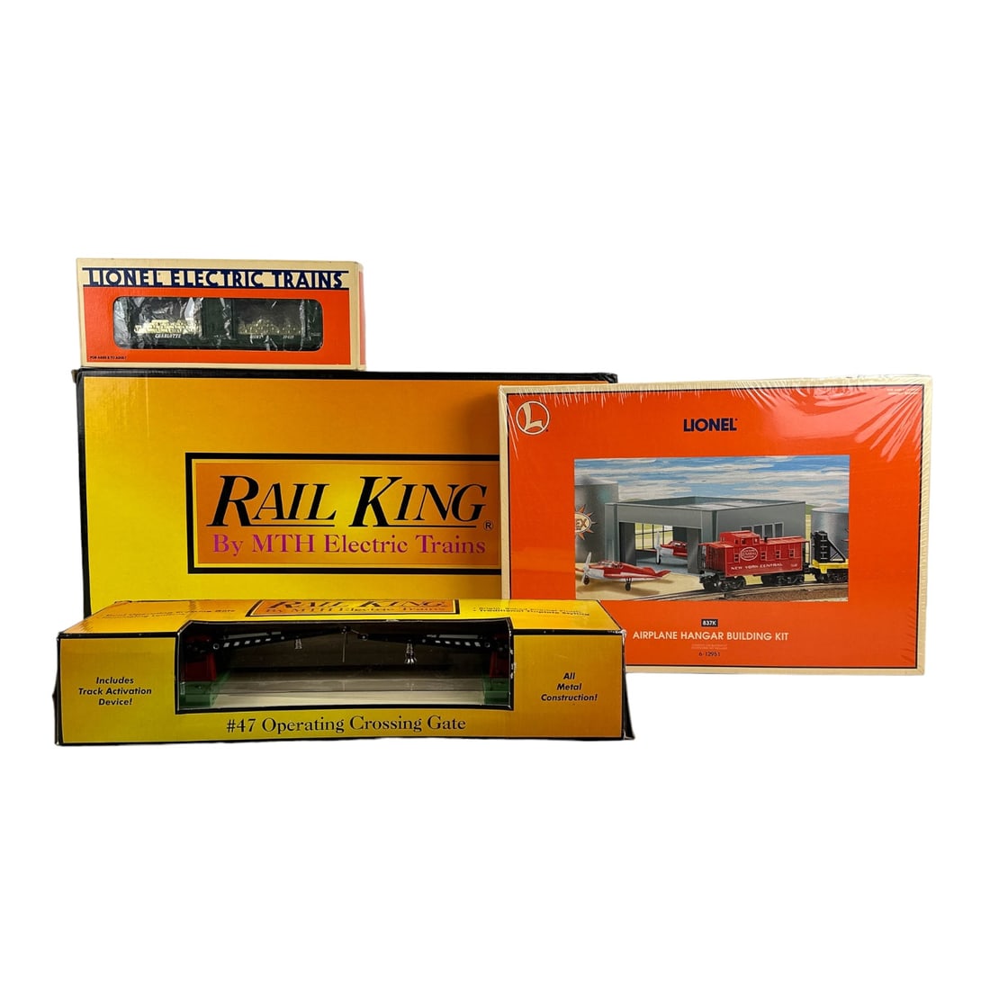 Lionel Rail King Mint Car Airplane Hangar 4pc LOT (1 of 3)