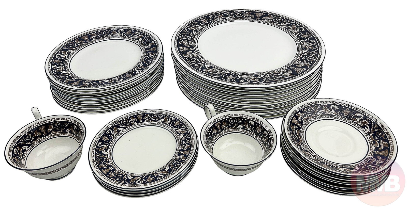 Wedgwood Florentine China Cup Saucer Plate 31p Set: Estate lot of 20th century English bone china tableware. Pattern : Florentine Dark Blue Rim. Production years : 1929 - 1989. Design features brown dragons and floral designs on blue, the rim border wi