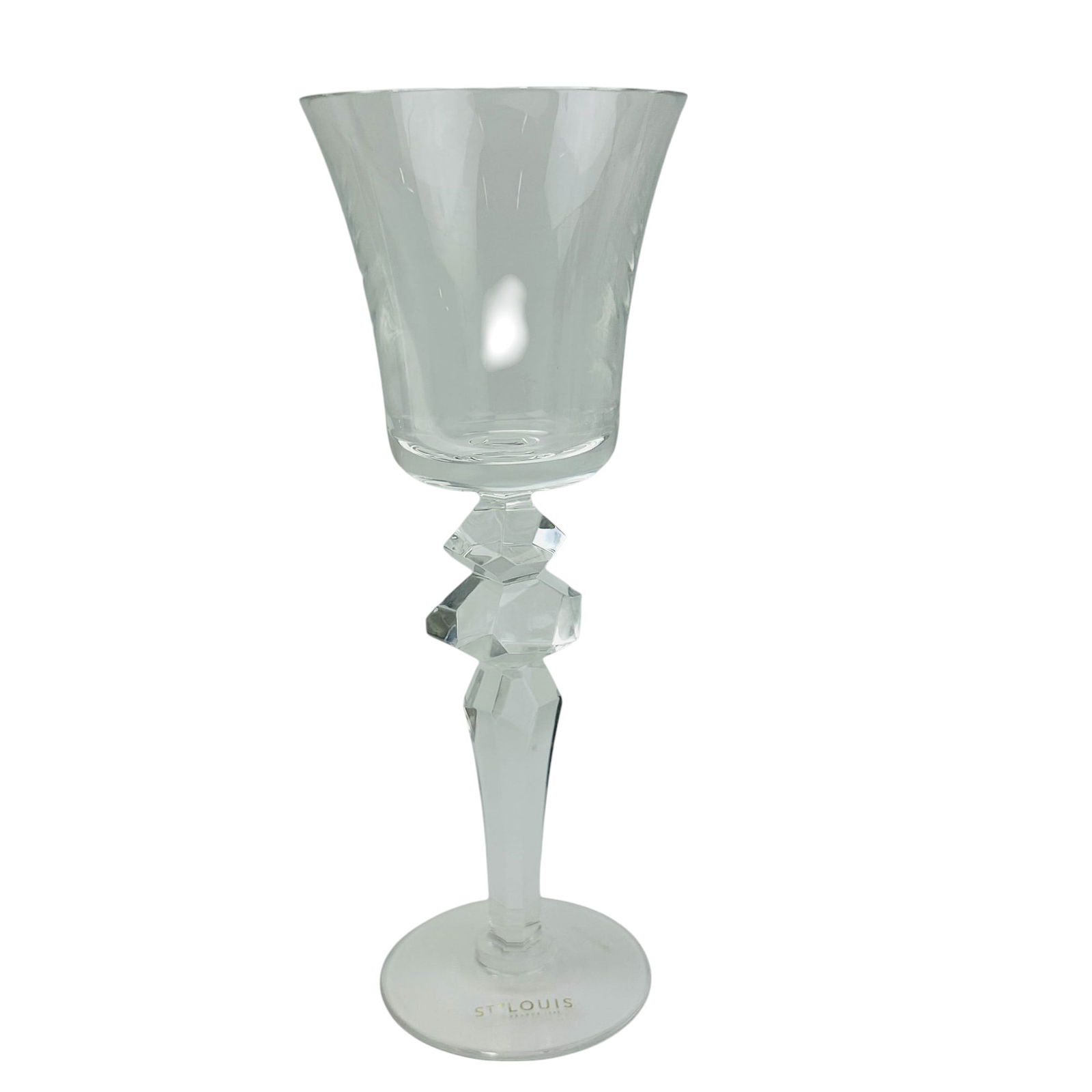 00Saint Louis Crystal Excess Red Wine Glass Goblet: Manufacturer : St. Louis. Country of origin : France. Pattern : Excess. Circa : 2007. Design on this bar barware article features a clear colorless bowl over two (2) diamond inspired shape knobs over