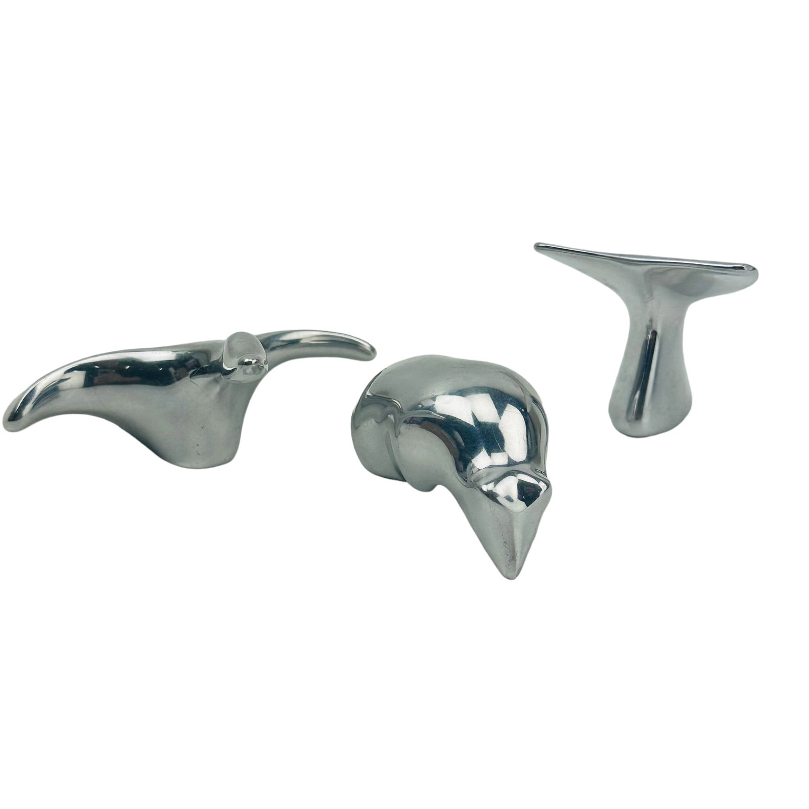 Hoselton Aluminum Animal Bird Fish Sculpture LOT: Mid century modern abstract and sleek Aluminum wildlife nature sculptures by Hoselton, Canada. All with a smooth high mirror polished appearance. Includes ~ one (1) Bear. One (1) Goose duck. One (1) H