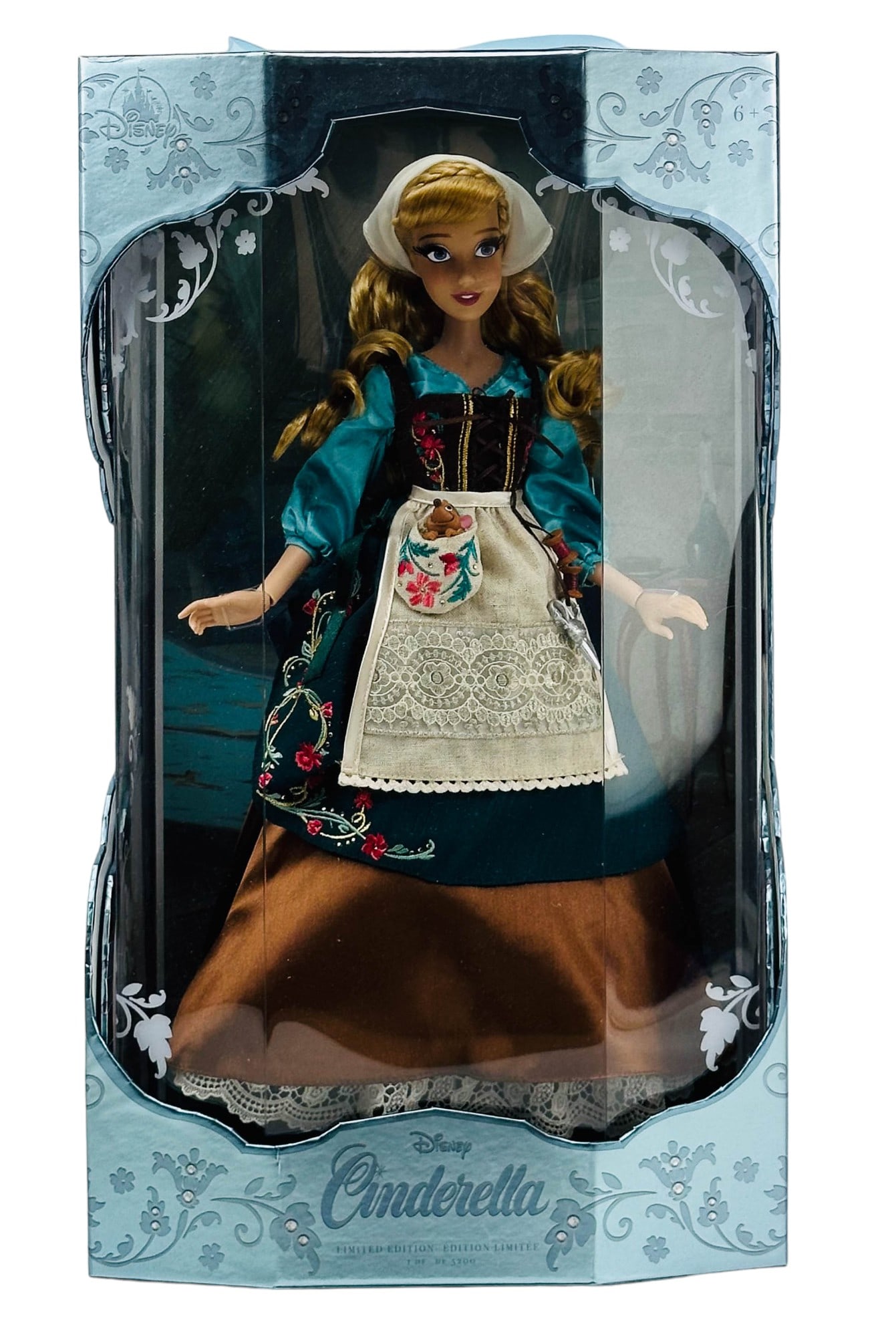 Disney Store Cinderella Limited Edition Doll w Box (1 of 4)