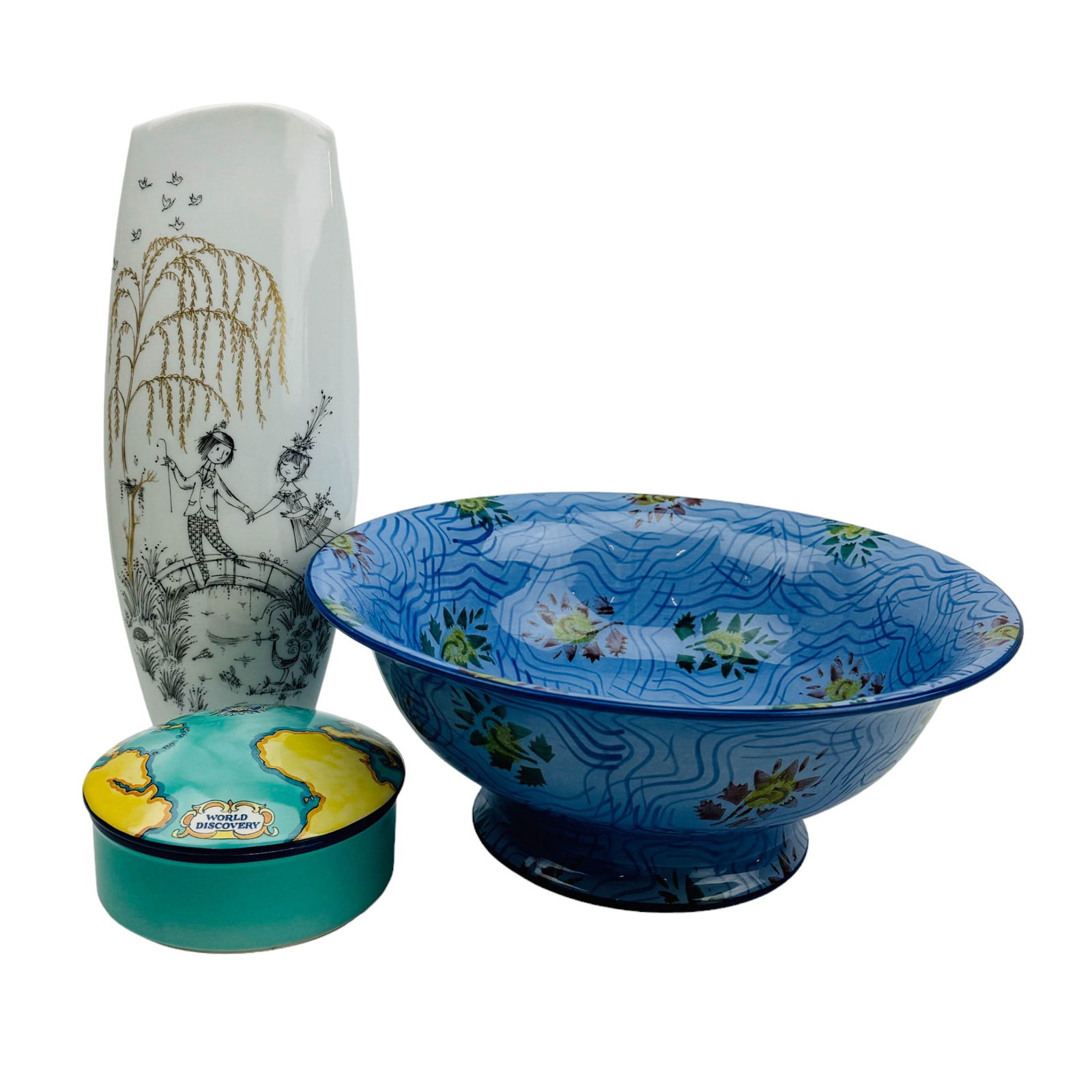 Tiffany Co & Rosenthal Bowl Lidded Box Vase LOT 3p: Estate collection lot of American and German 20th century porcelain decorative objects. Total of three (3). Includes ~ One (1) Tiffany & Co "Alfama" large round serving bowl having a floral design aga