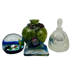 Strongwater Kosta Boda Caithness Vase Paperweight