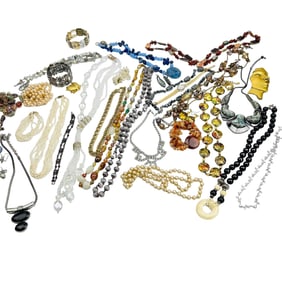 Necklace Earrings & Bracelets Costume Jewelry LOT