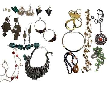 Pendant Necklace Bracelet Earring Costume Jewelry