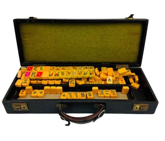 Mah Jong Yellow Egg yolk 169 Bakelite Tiles w Case