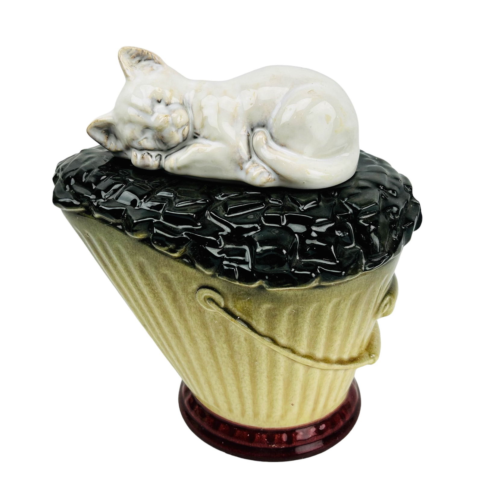 McCoy Art Pottery Cat on Coal Bucket Cookie Jar (1 of 7)