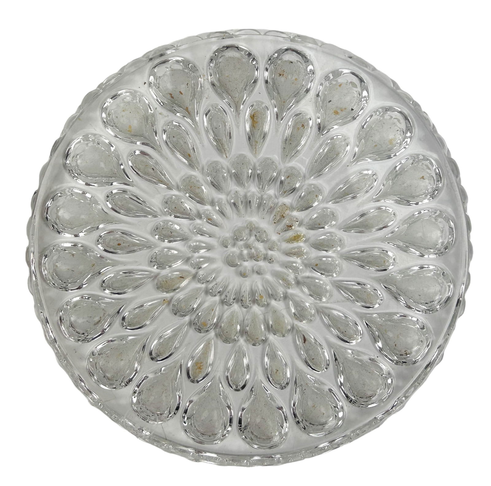 Baccarat French Crystal Gouttes Glass Trivet Plate: Manufacturer : Baccarat. Country of origin : France. Pattern : Gouttes. Status : Retired / Discontinued. Type : Wine Bottle Coaster. Design features a flat smooth mirror polished surface on one side,