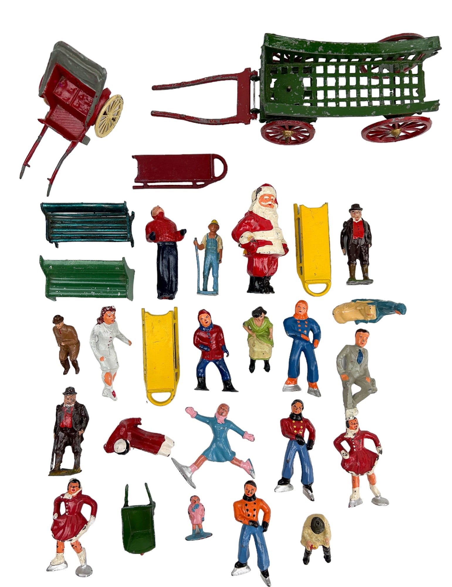 Mini Skier Couple on Bench Santa Lead Figurine 23p (1 of 8)