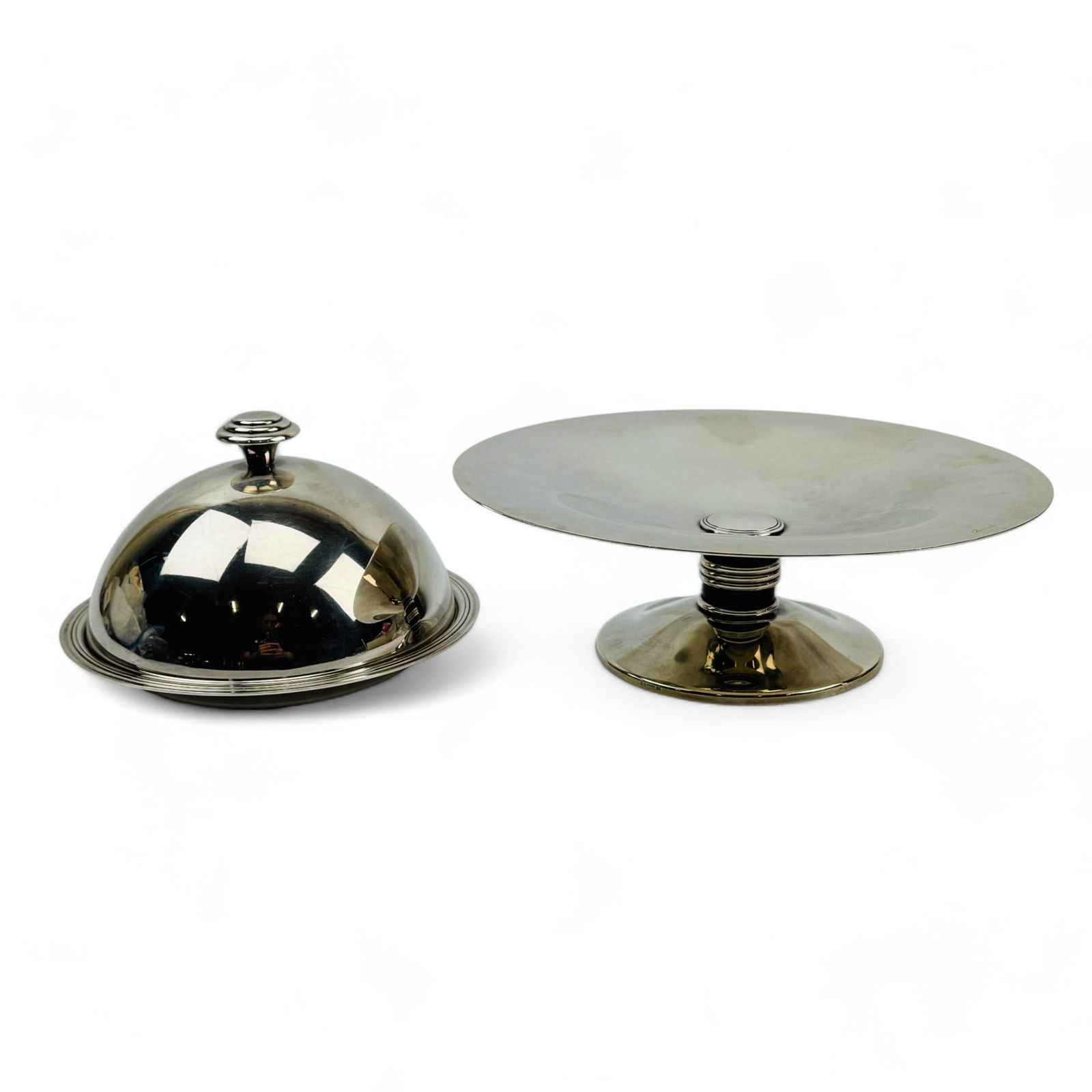 Christofle Silverplate Art Deco Tazza Butter Dish: French late 20th century French silver plated dining / kitchen serveware. Includes ~ One (1) Compte that features a large open bowl above a stem with black enameled laque de chine banding and a domed