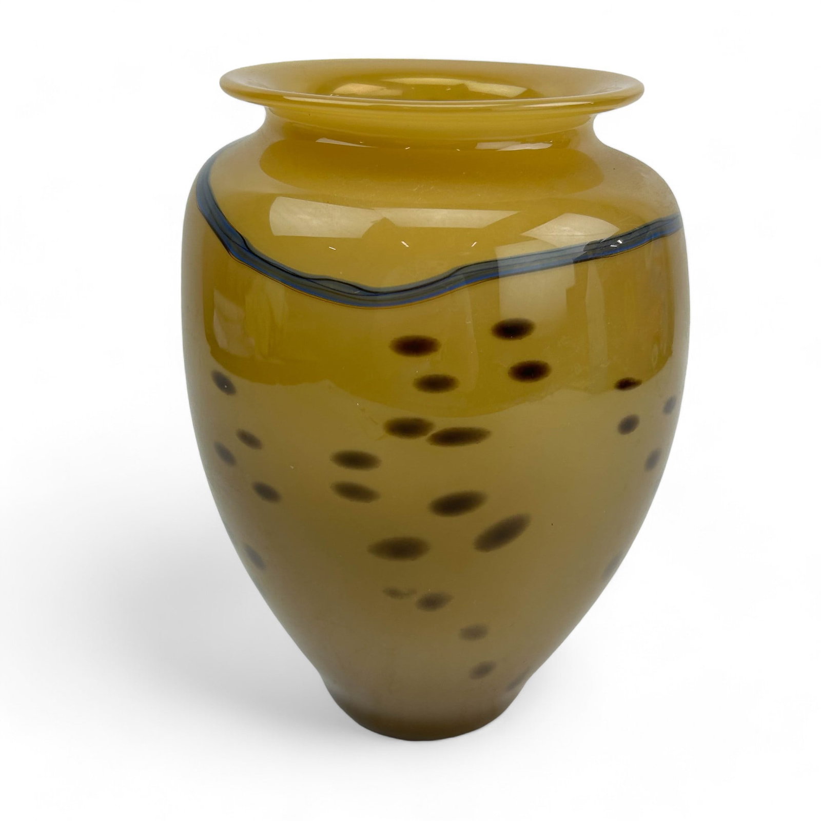 Pean Doubulyu Studio Blown Leopard Spot Glass Vase: Late 20th century American studio artisan hand blown shelf mantle display vase. This work of glass artistry is a partnership started in 1981 by Elizabeth Pannell and James Watkins (P&W). The organic s