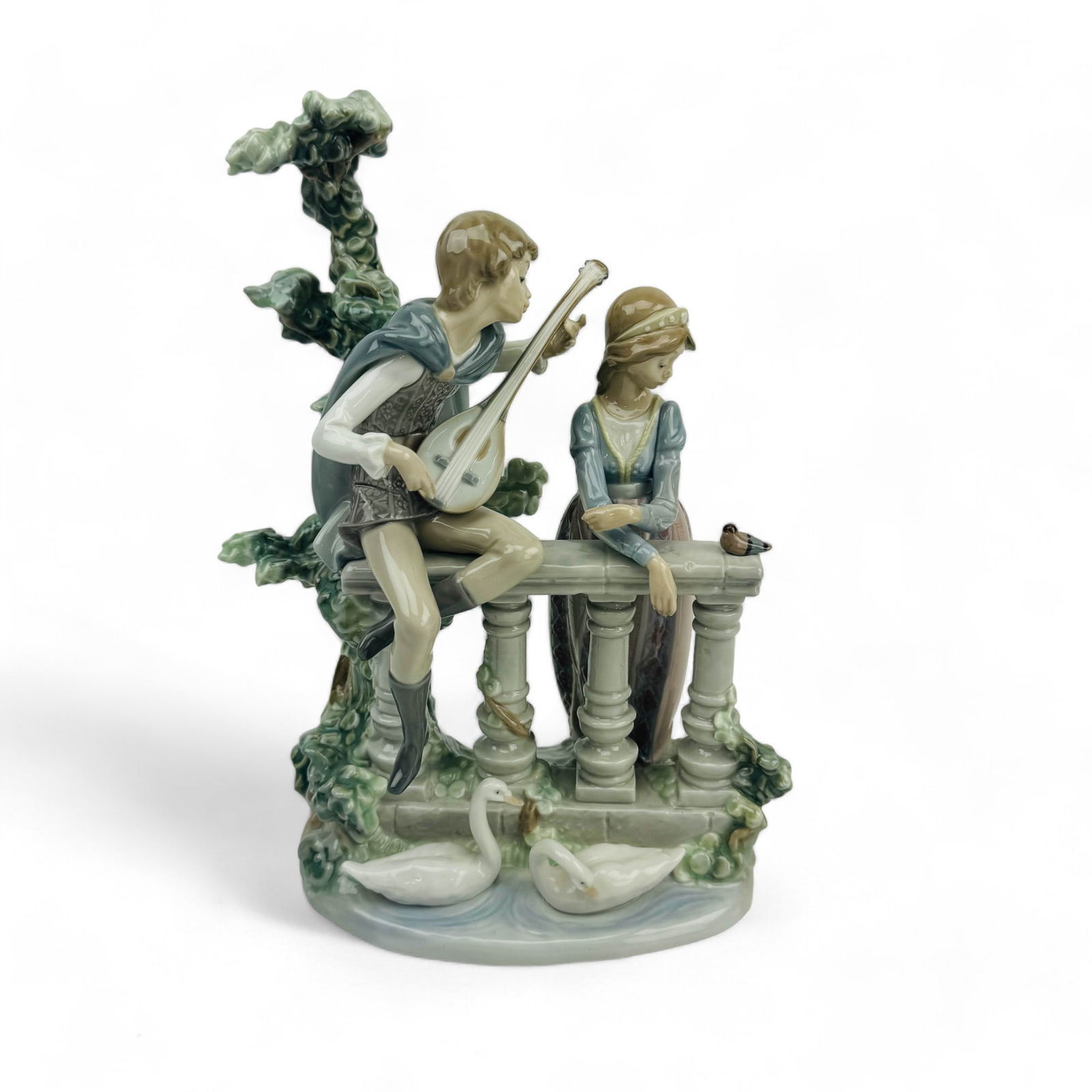 Lladro Serendade # 5381 Romantic Couple Figurine (1 of 4)
