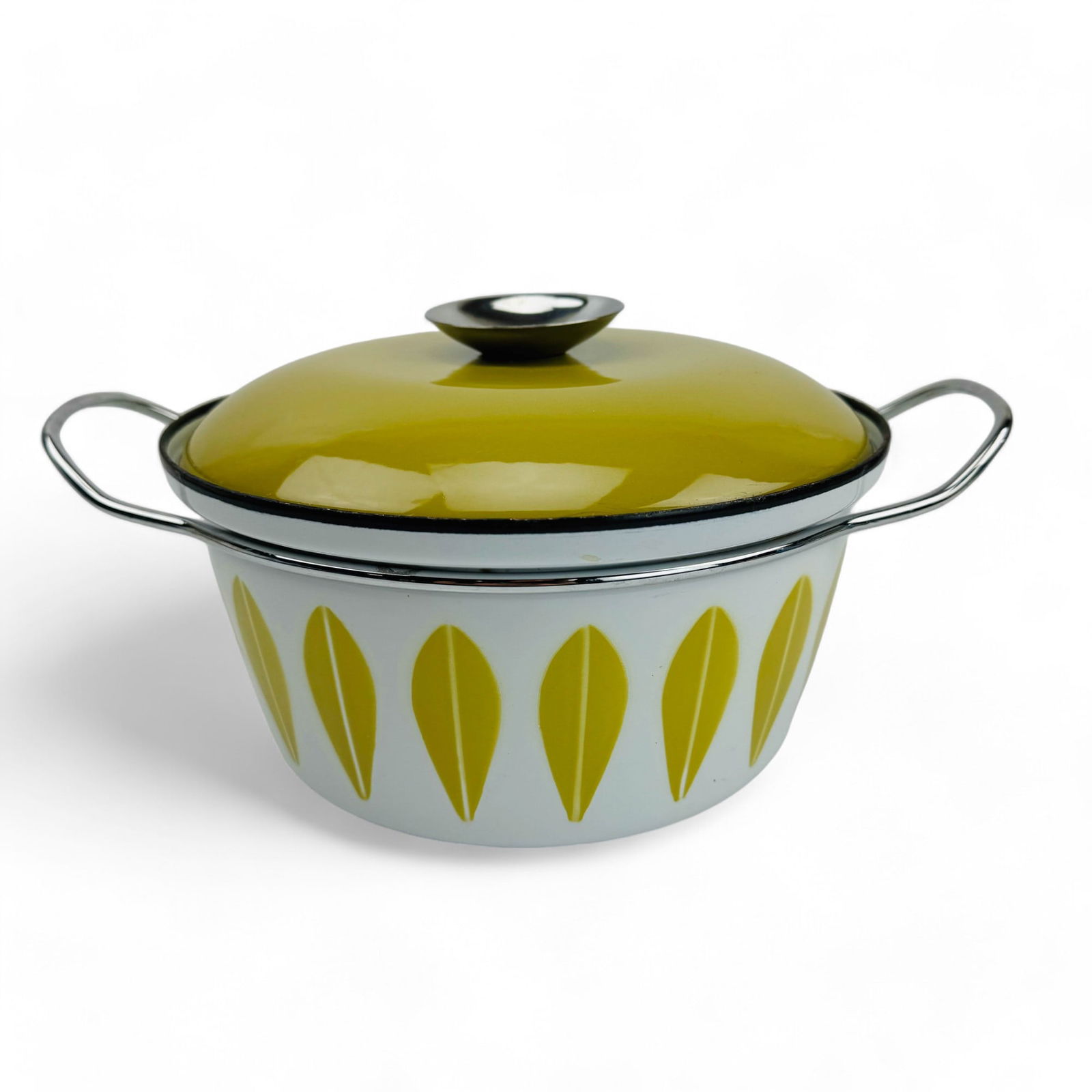 Catherineholm Enamelware Lotus Covered Pot (1 of 4)