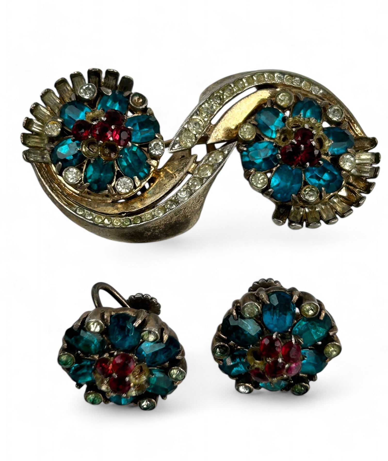 Coro Sterling Duette Brooch Clip Pin & Earrings PR: Art Deco merry whirl scroll designed sterling fur clip brooch pin with screw back earrings. Graced with sparkling blue, red and clear rhinestones mounted on sterling silver 925. Brooch measures 2 1/2"
