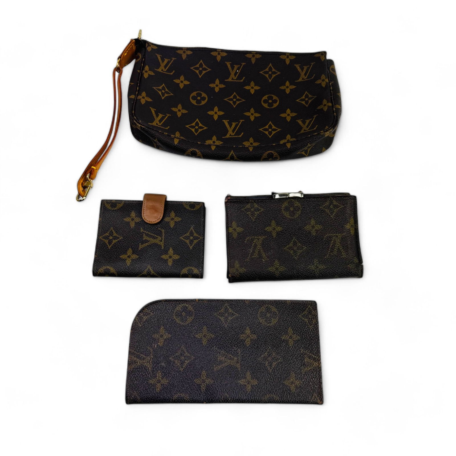 Louis Vuitton Monogram Canvas Leather Accessories (1 of 5)