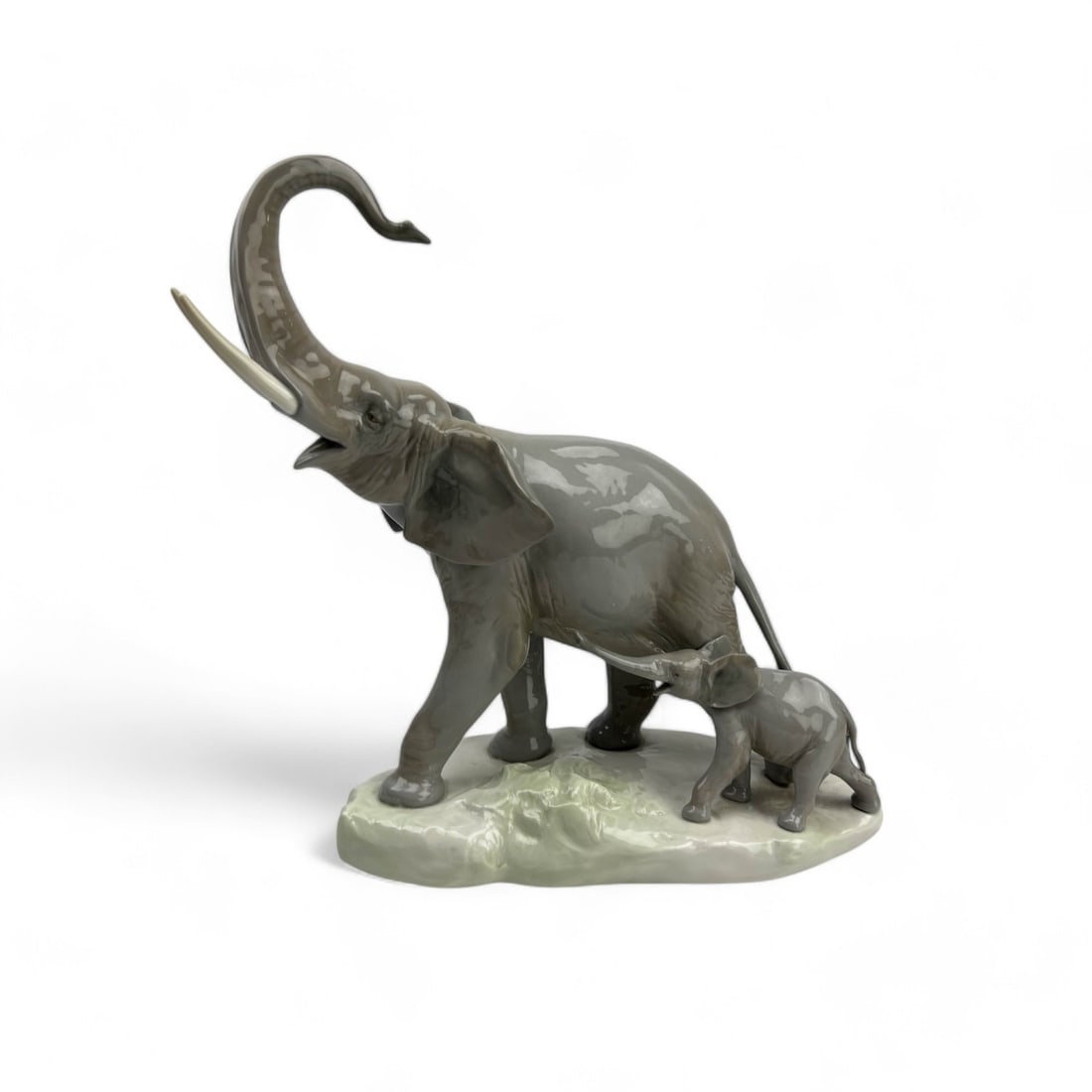 Lladro Spain Elephants Mother and Baby Figurine (1 of 5)